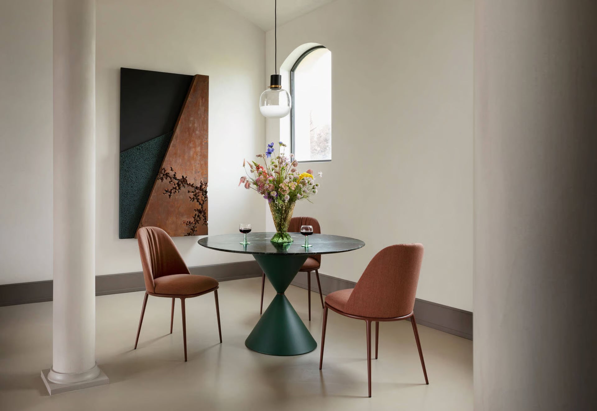CLESSIDRA Round Table Black with Fango - Display Model