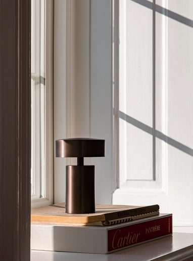 Přenosná lampa COLUMN hnědý hliník