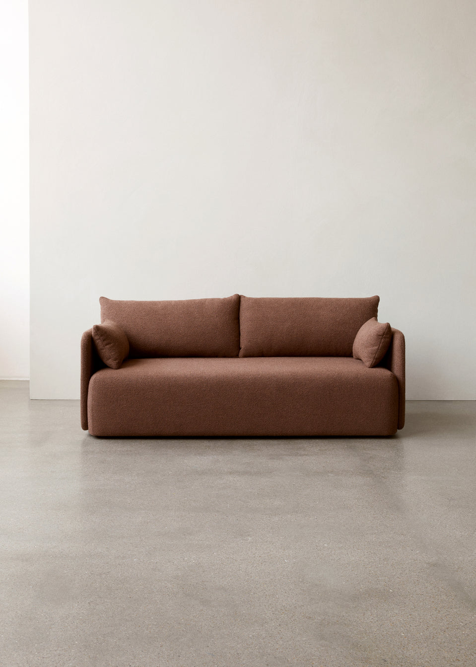 2-seater OFFSET sofa cream