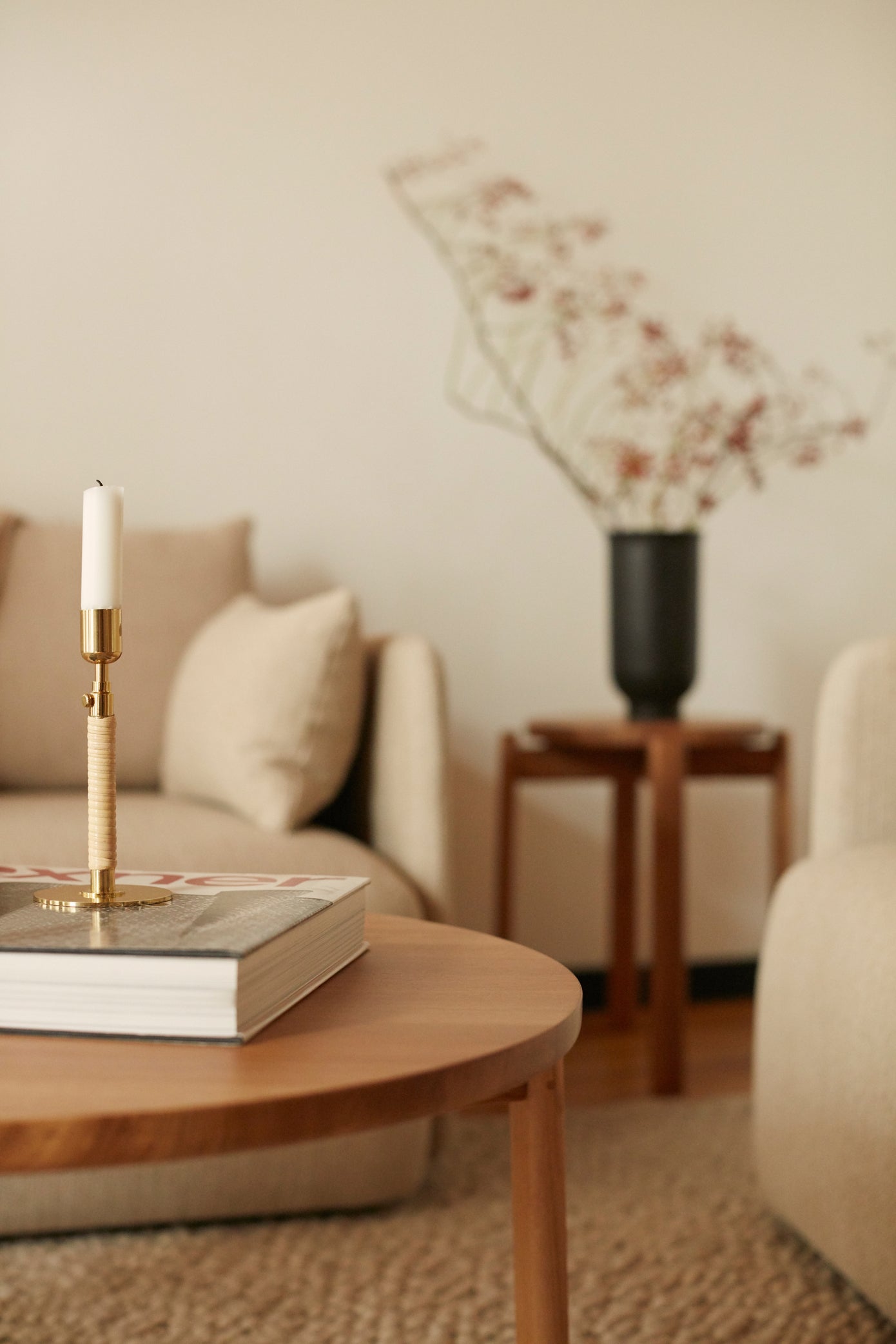 DUCA polished brass candlestick