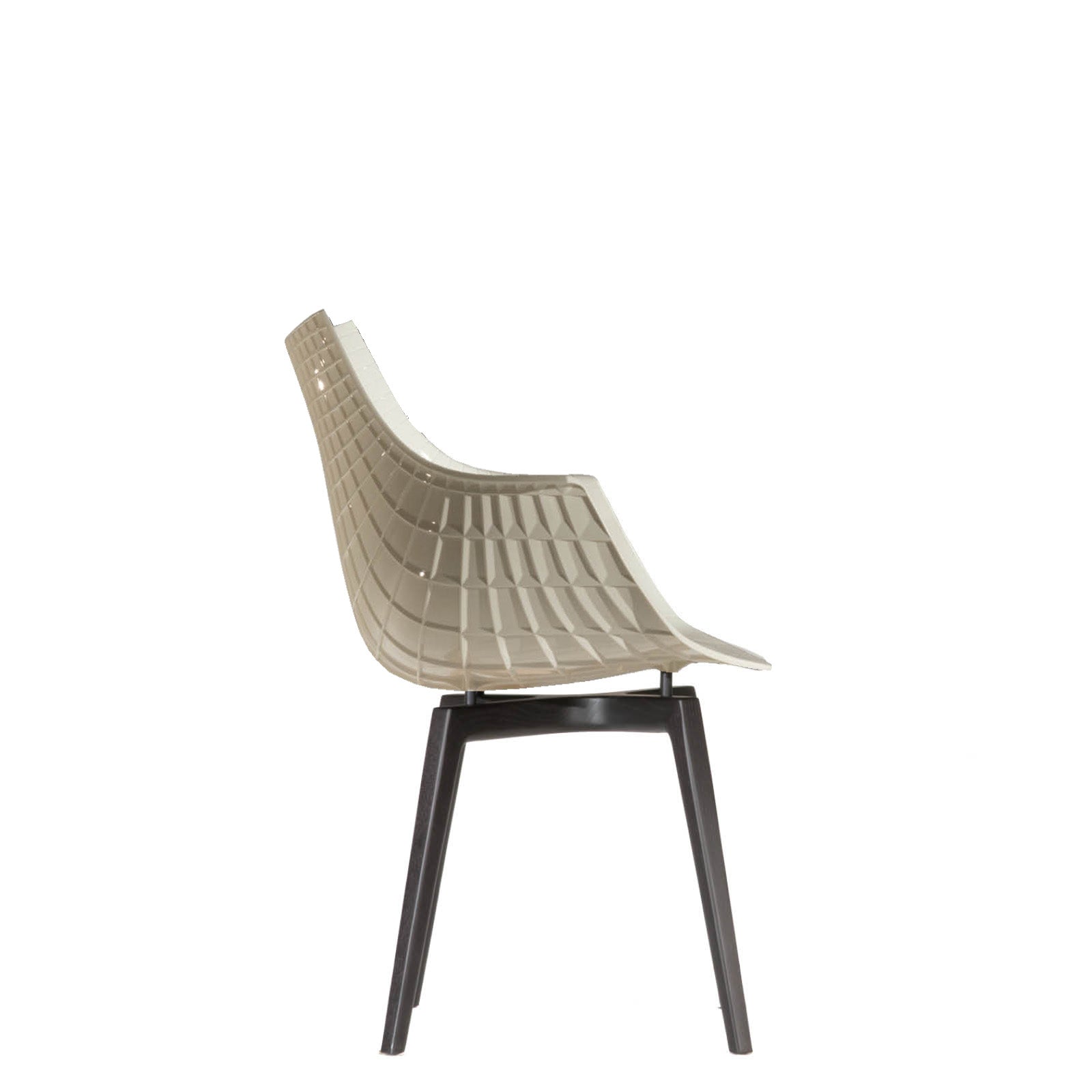 White Meridiana chair with black ash base