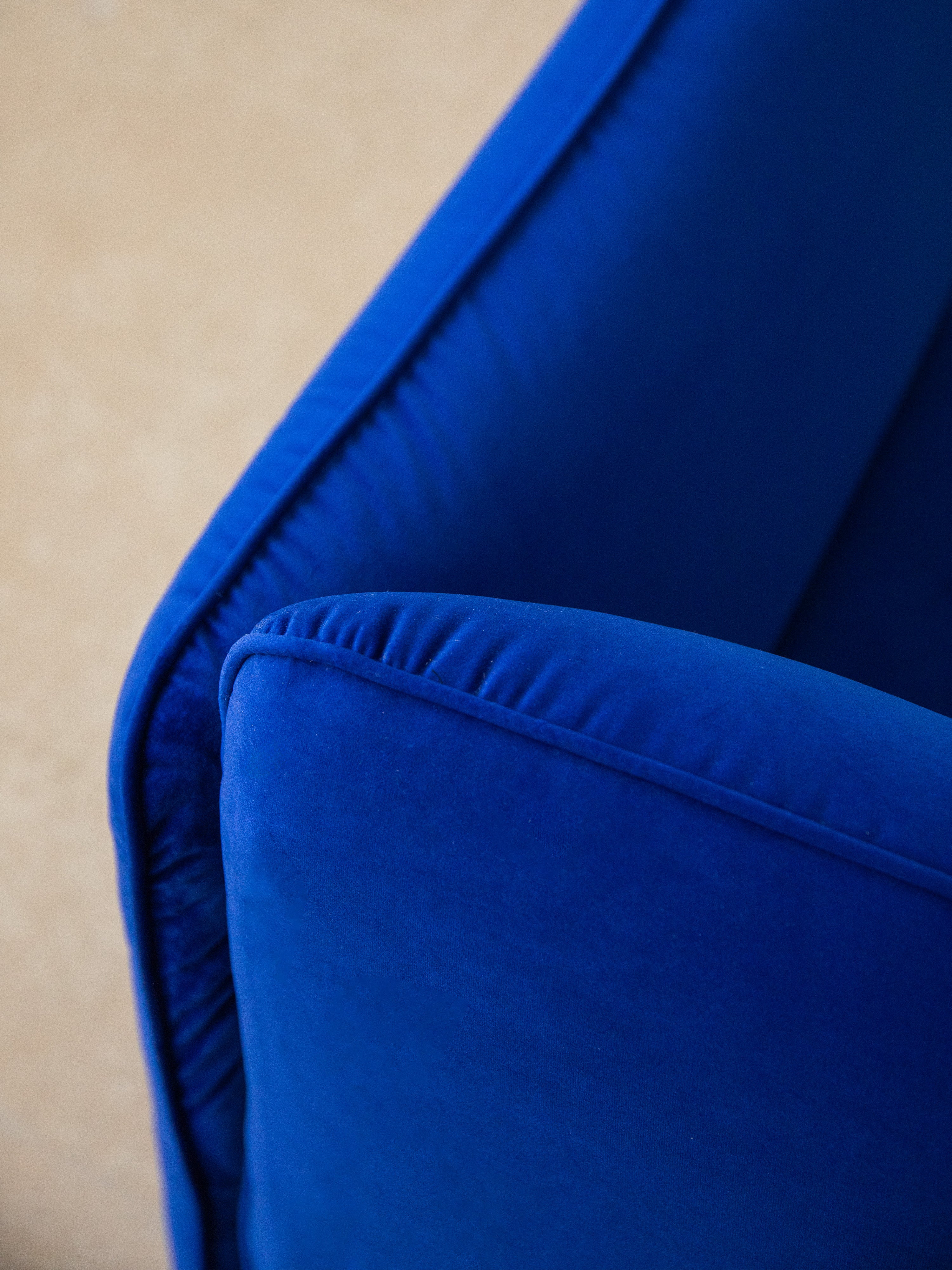 Velvet armchair GEORGIA green