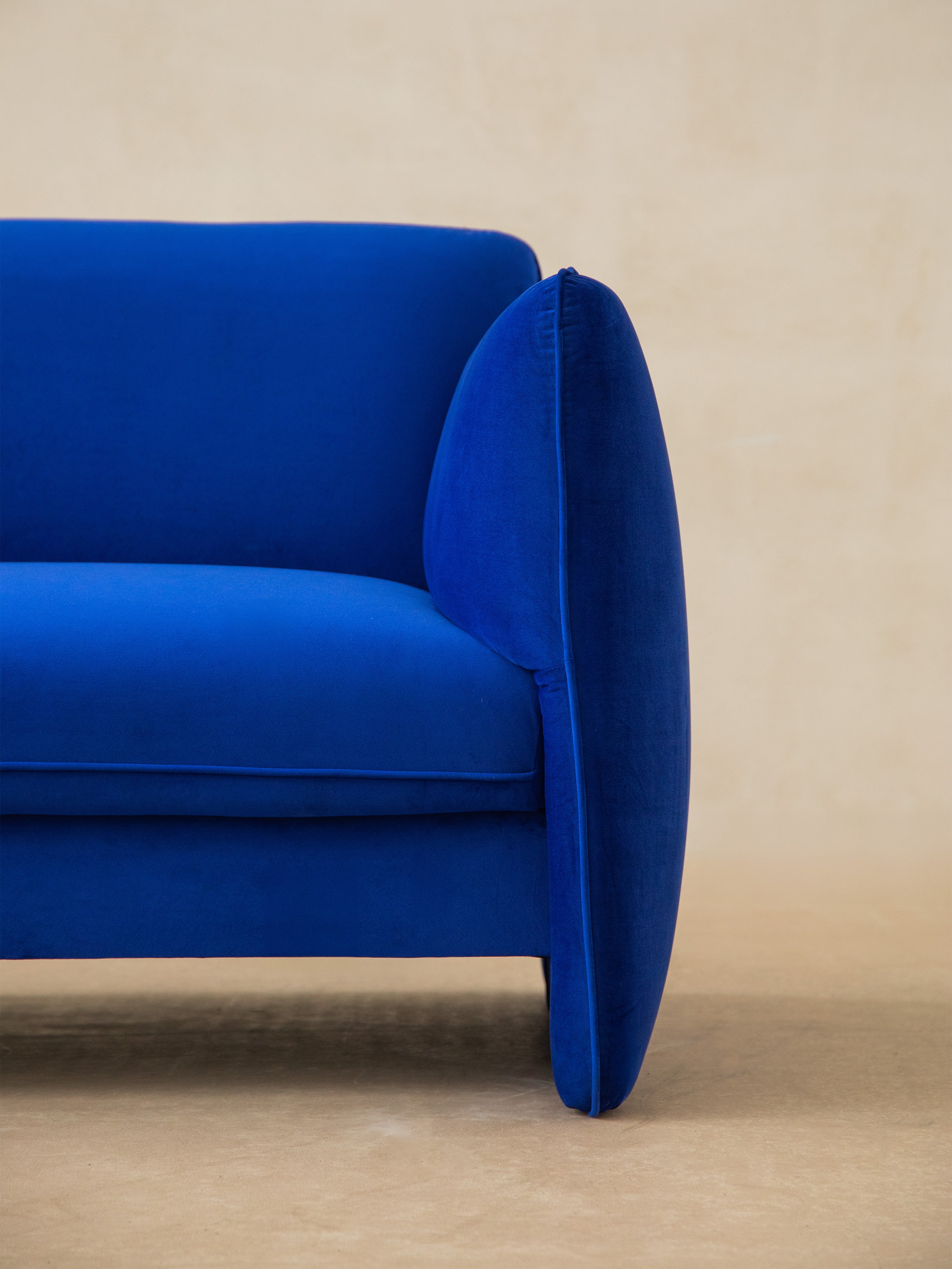 Velvet armchair GEORGIA green