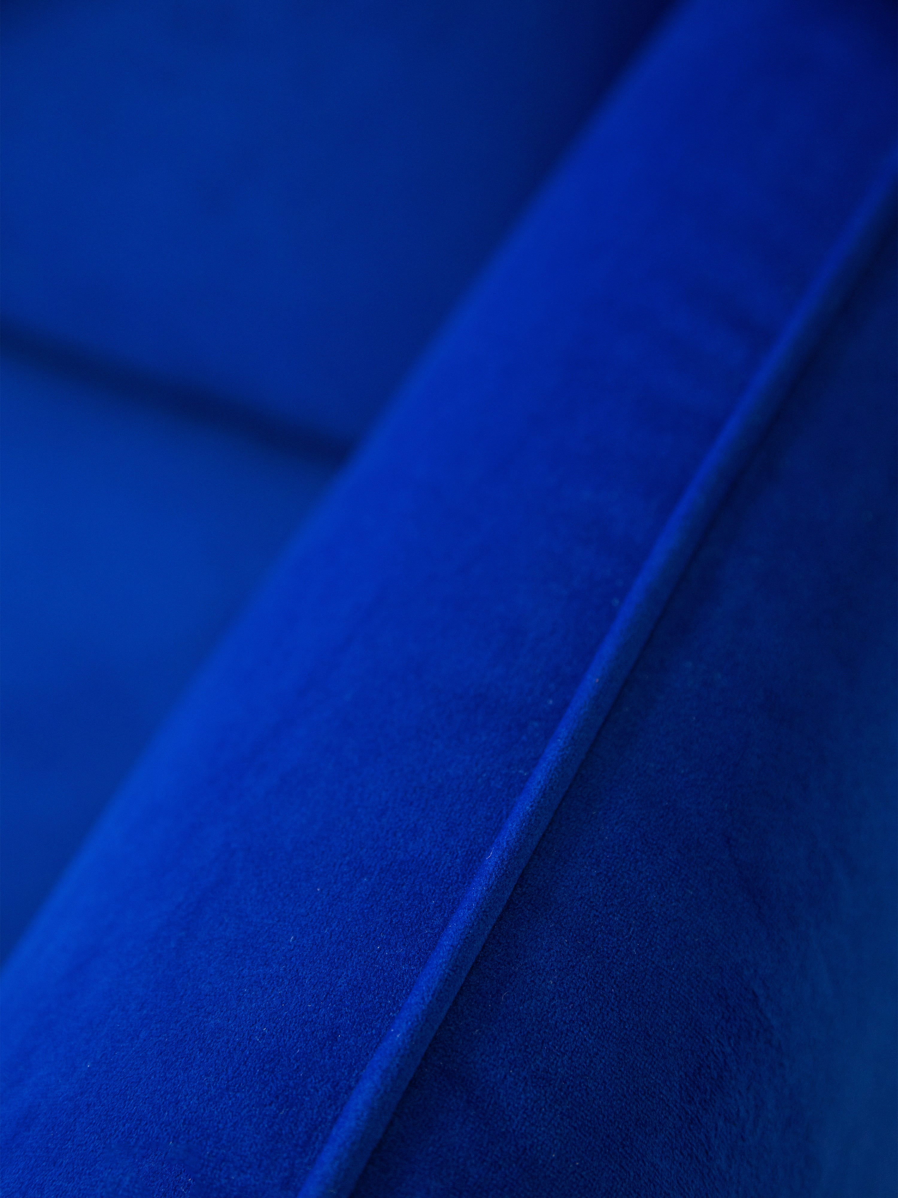 Velvet armchair GEORGIA green