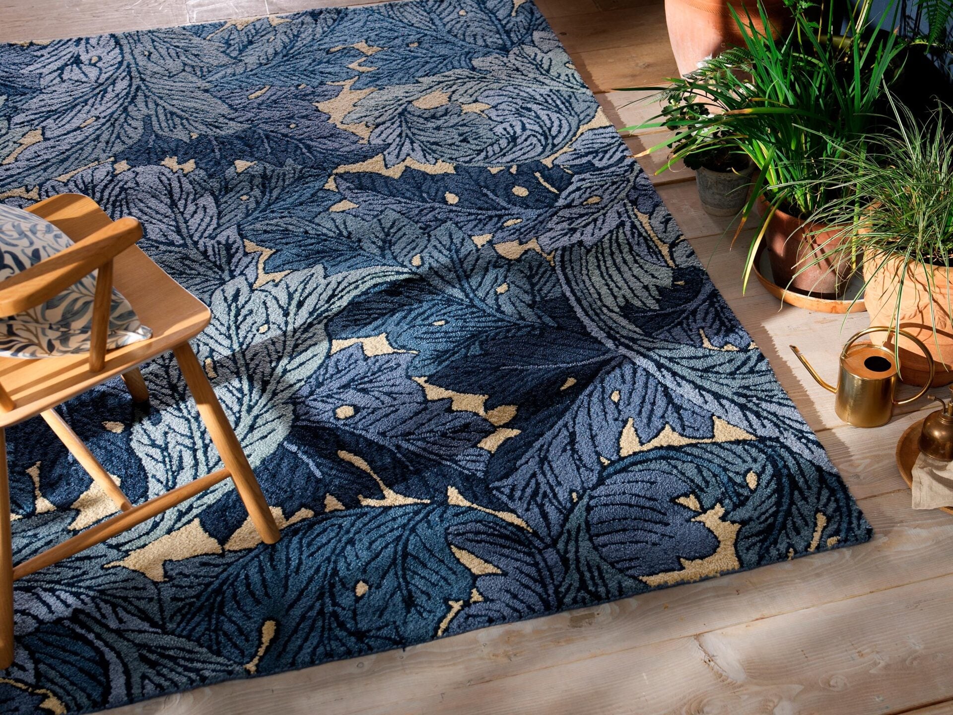 Acanthus indigo blue rug blue