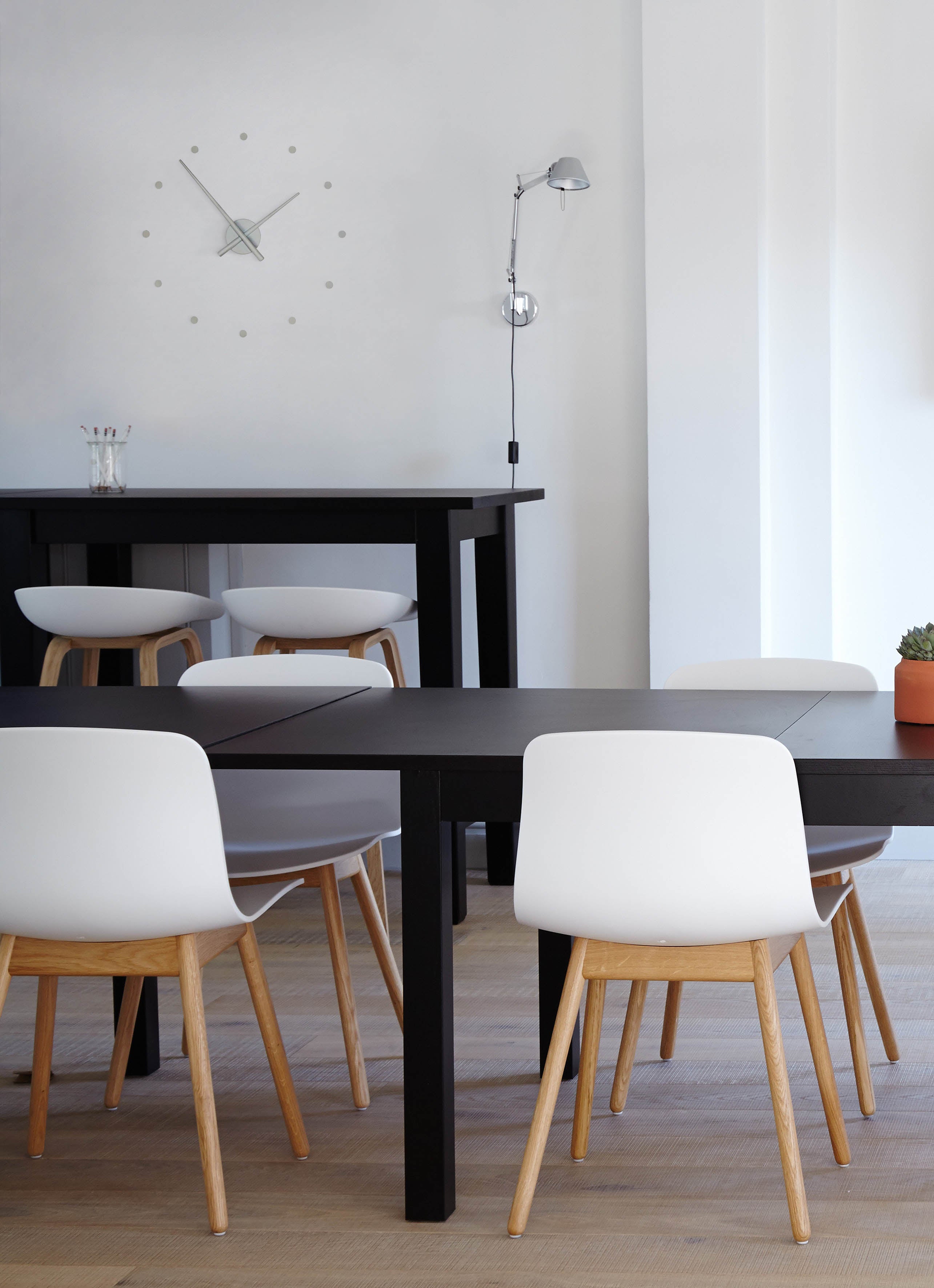 Nástěnné hodiny OJ MINI stříbrné