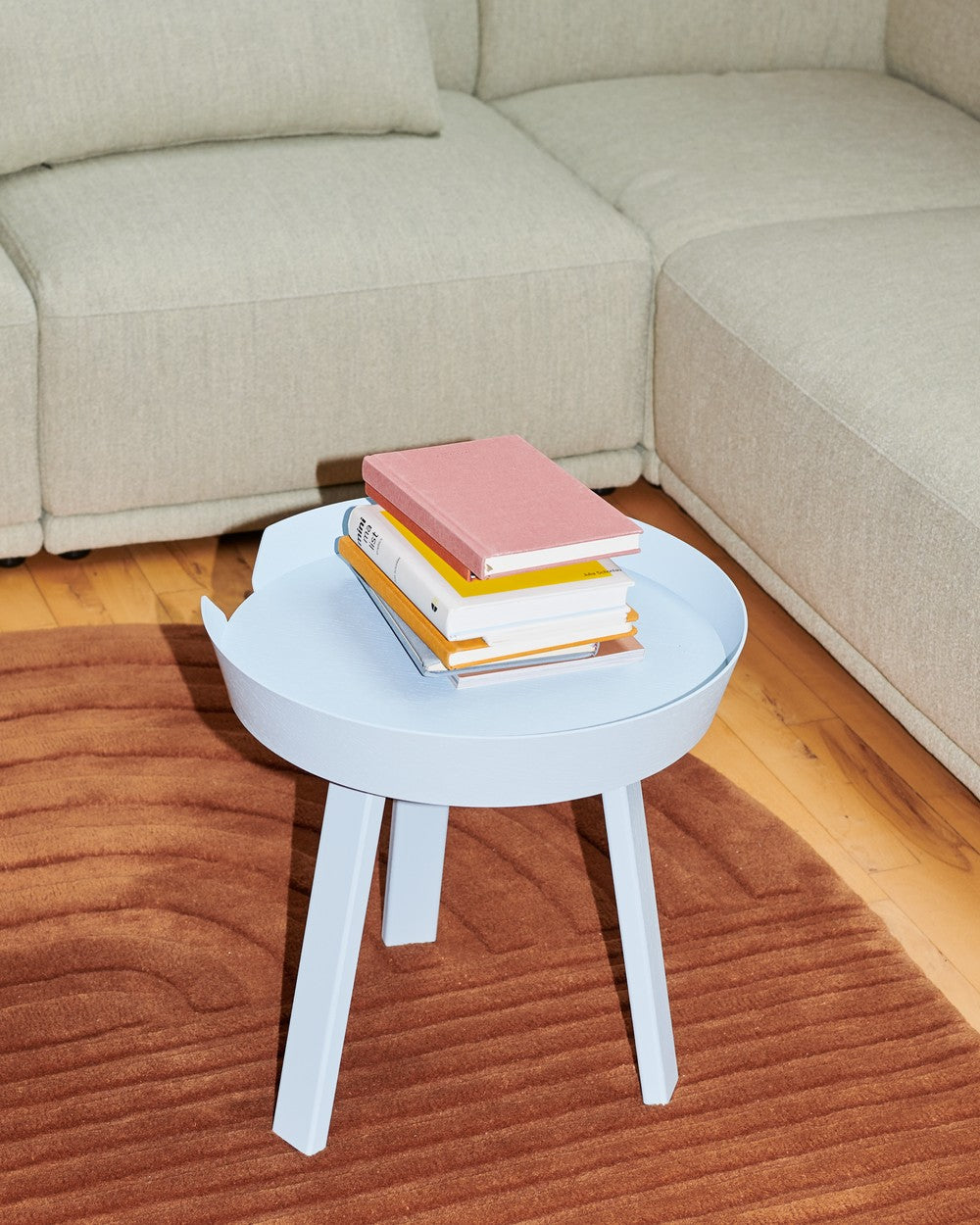 ROUND side table in blue