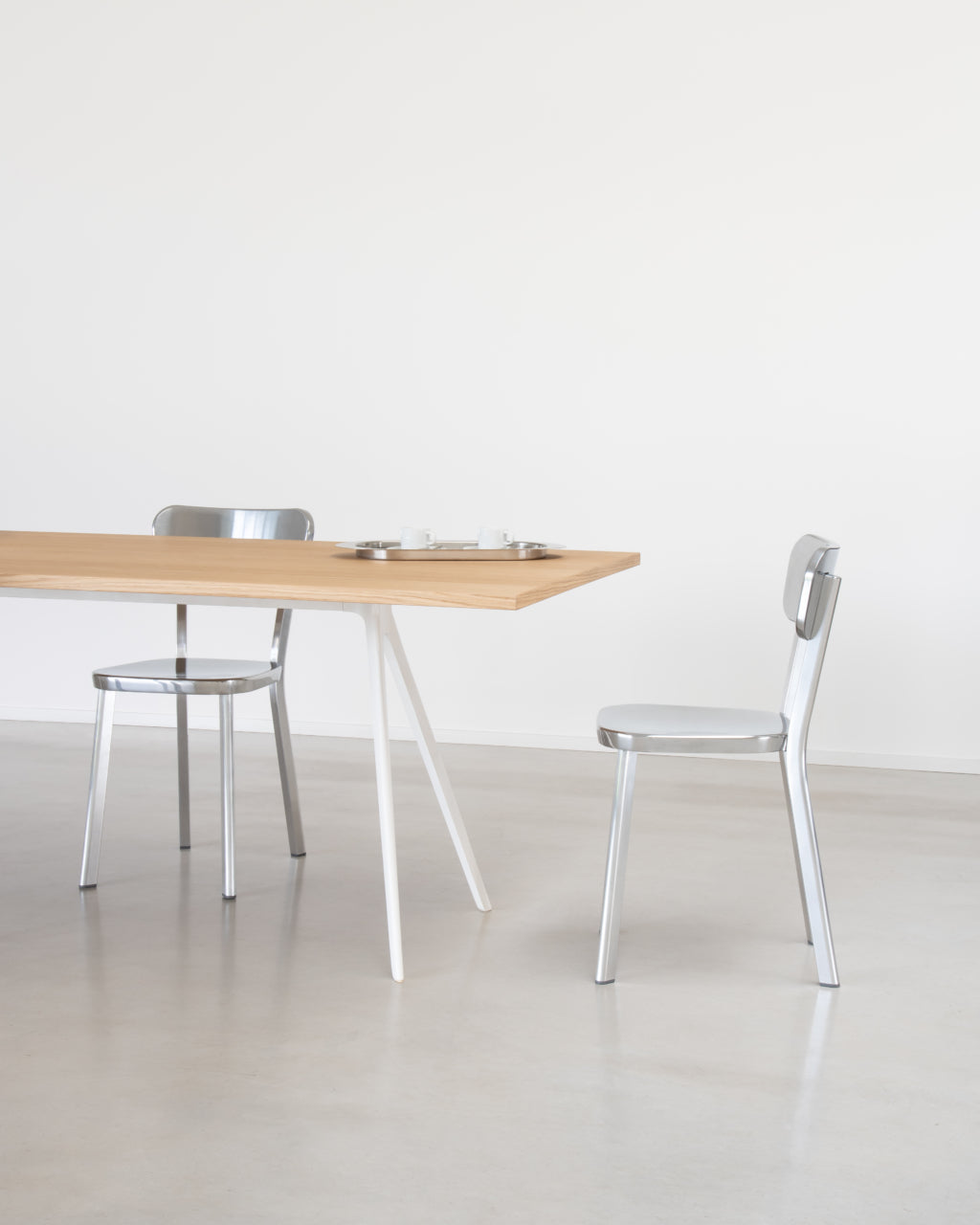 DEJA VU chair polished aluminum