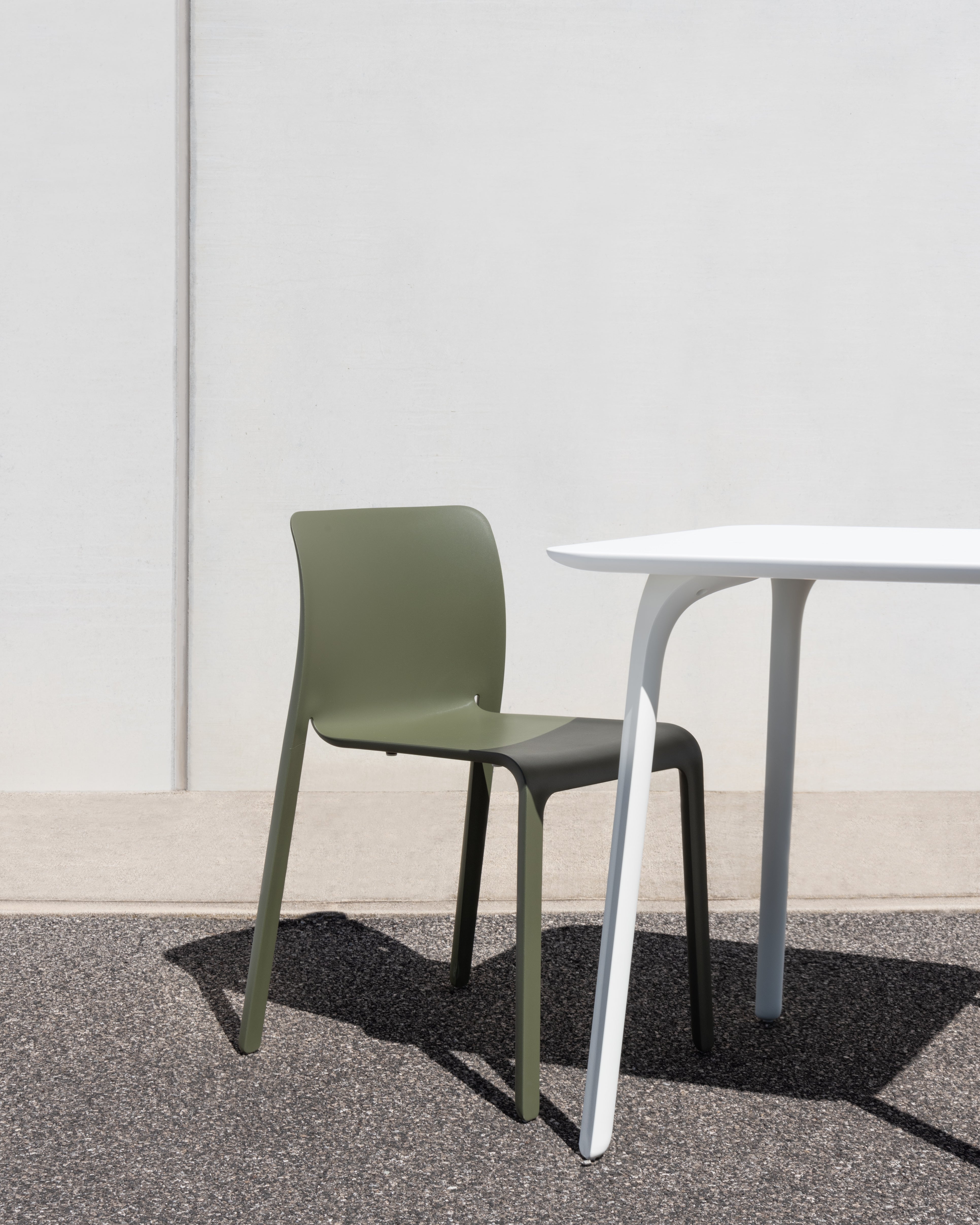 Krzesło zewnętrzne FIRST biały