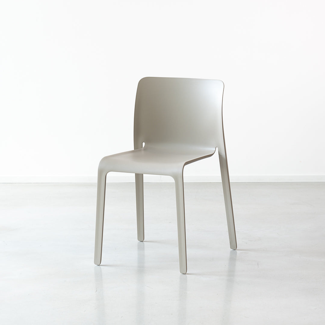 FIRST outdoor chair white