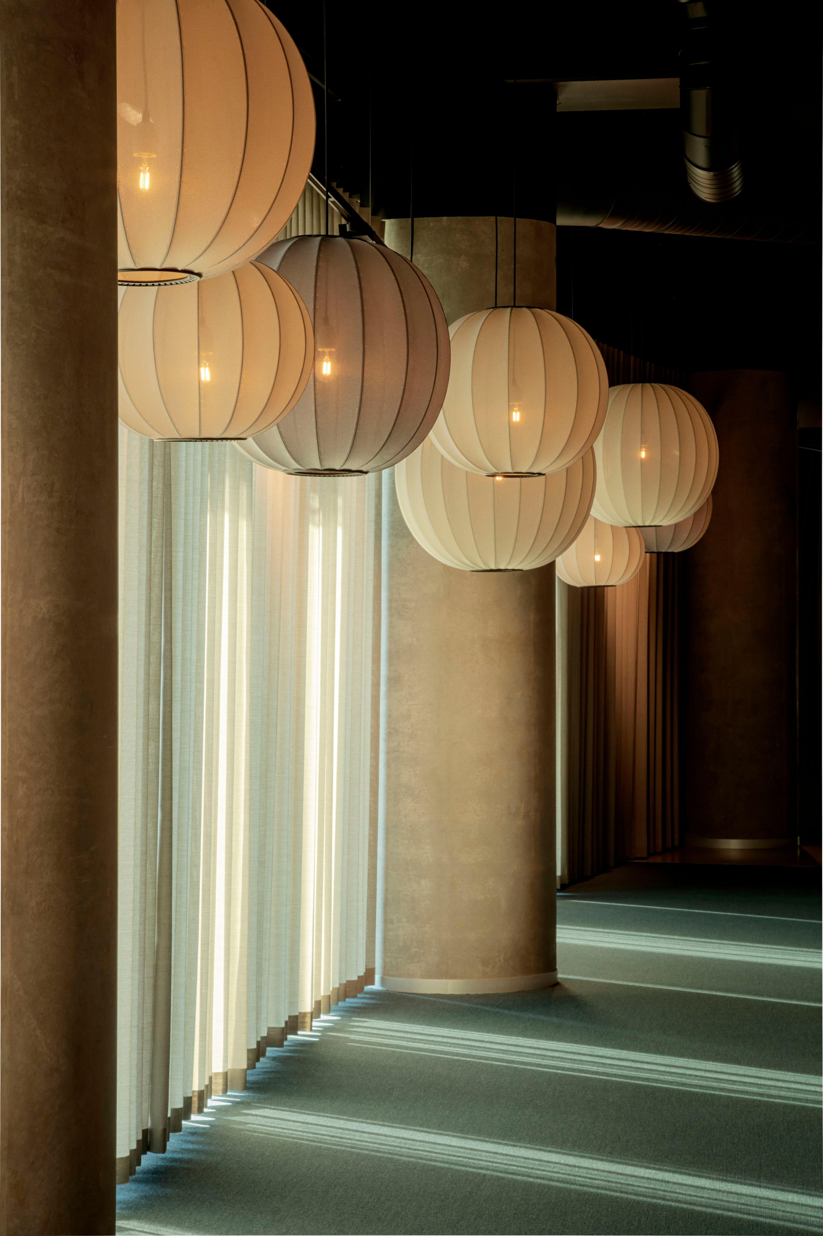 Závěsné svítidlo KNIT-WIT ROUND perlové