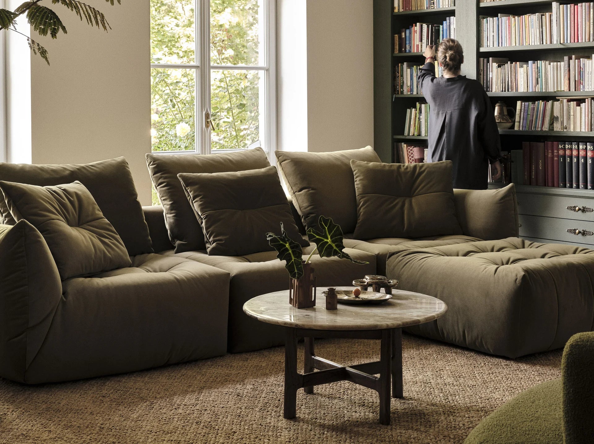 Sofa sametová 3-osobová BLOOM šedá