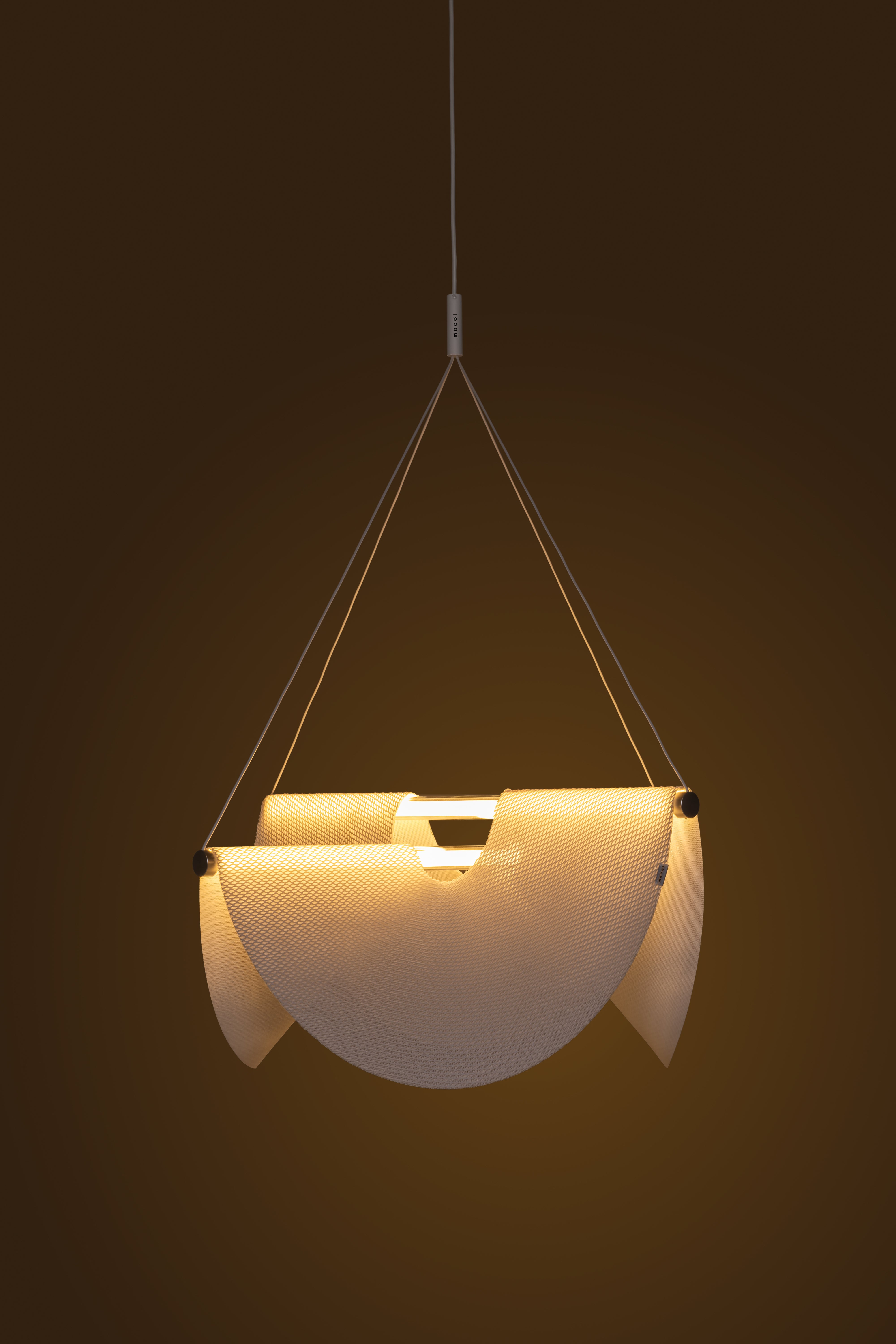 Závěsné svítidlo DRAPE LIGHT s drapovanou tkaninou