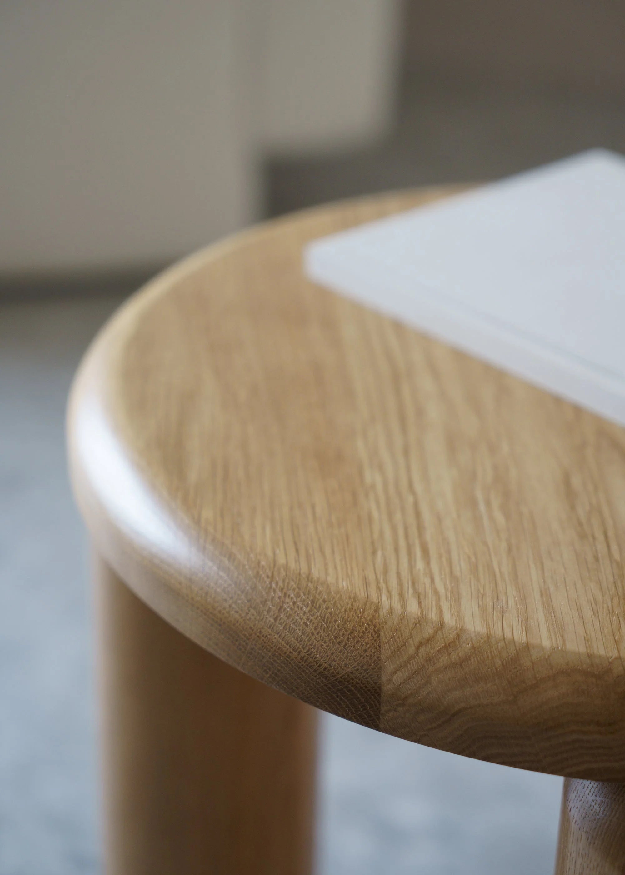 NEO Side Table Oak Wood