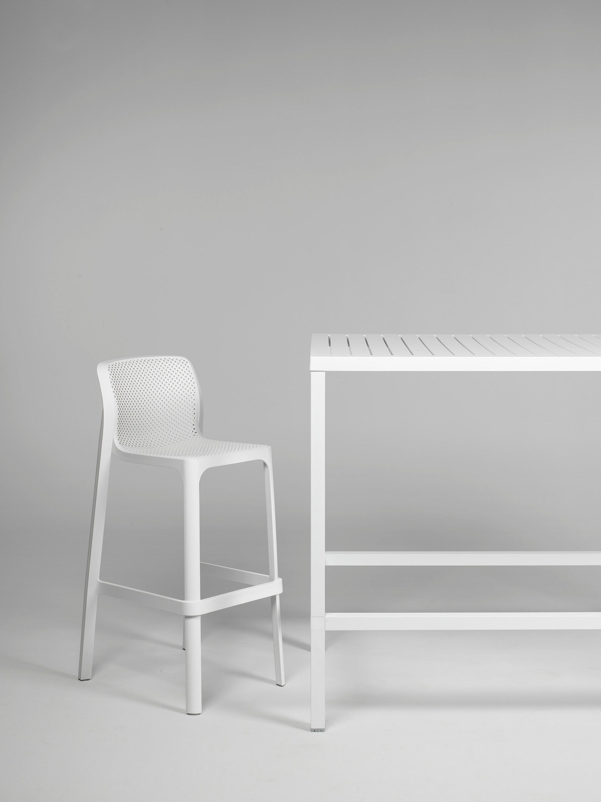 CUBE Brown Outdoor Table