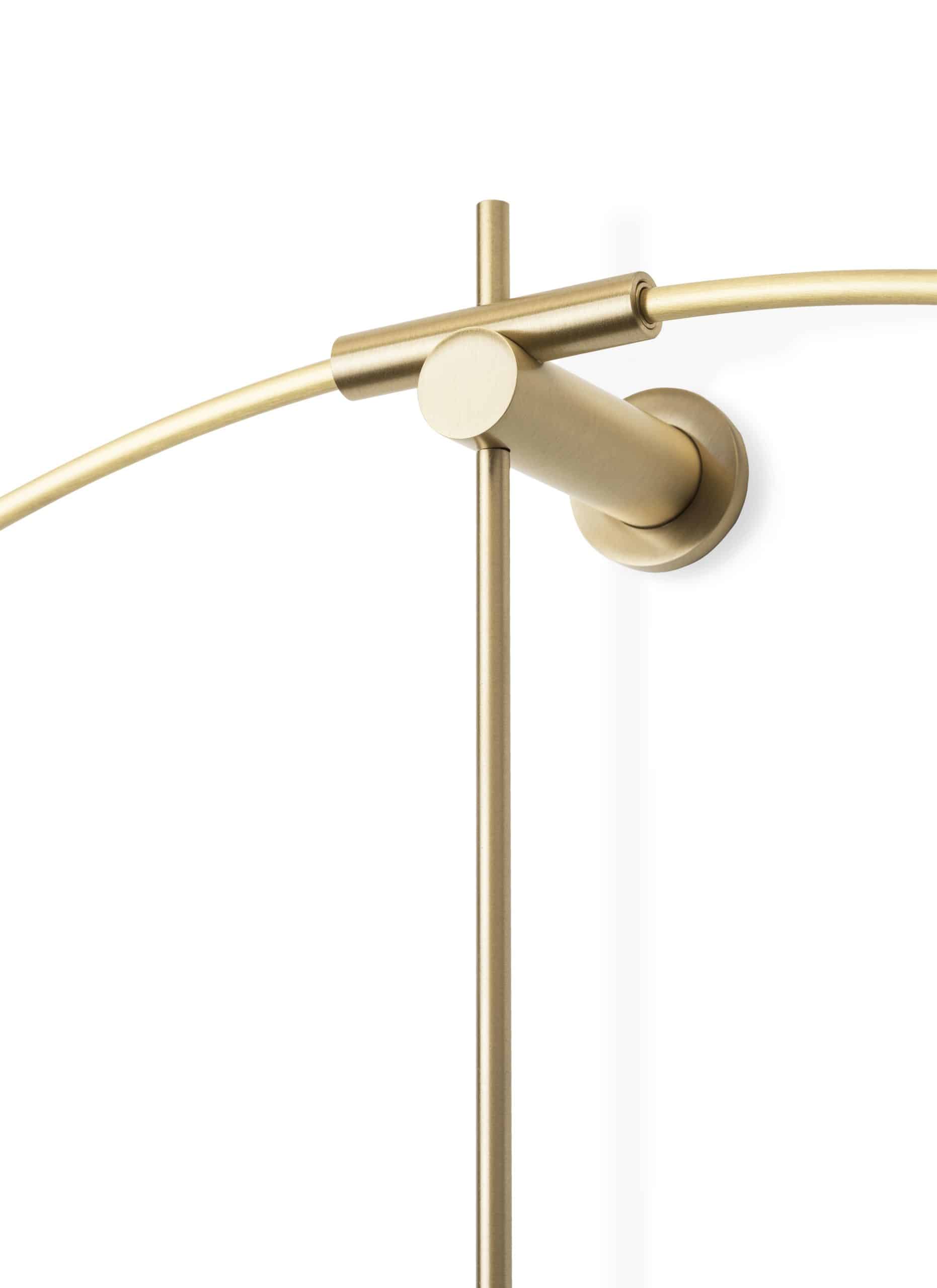 Nástěnné hodiny NEW ANDA ořechové dřevo s mosazným detailem