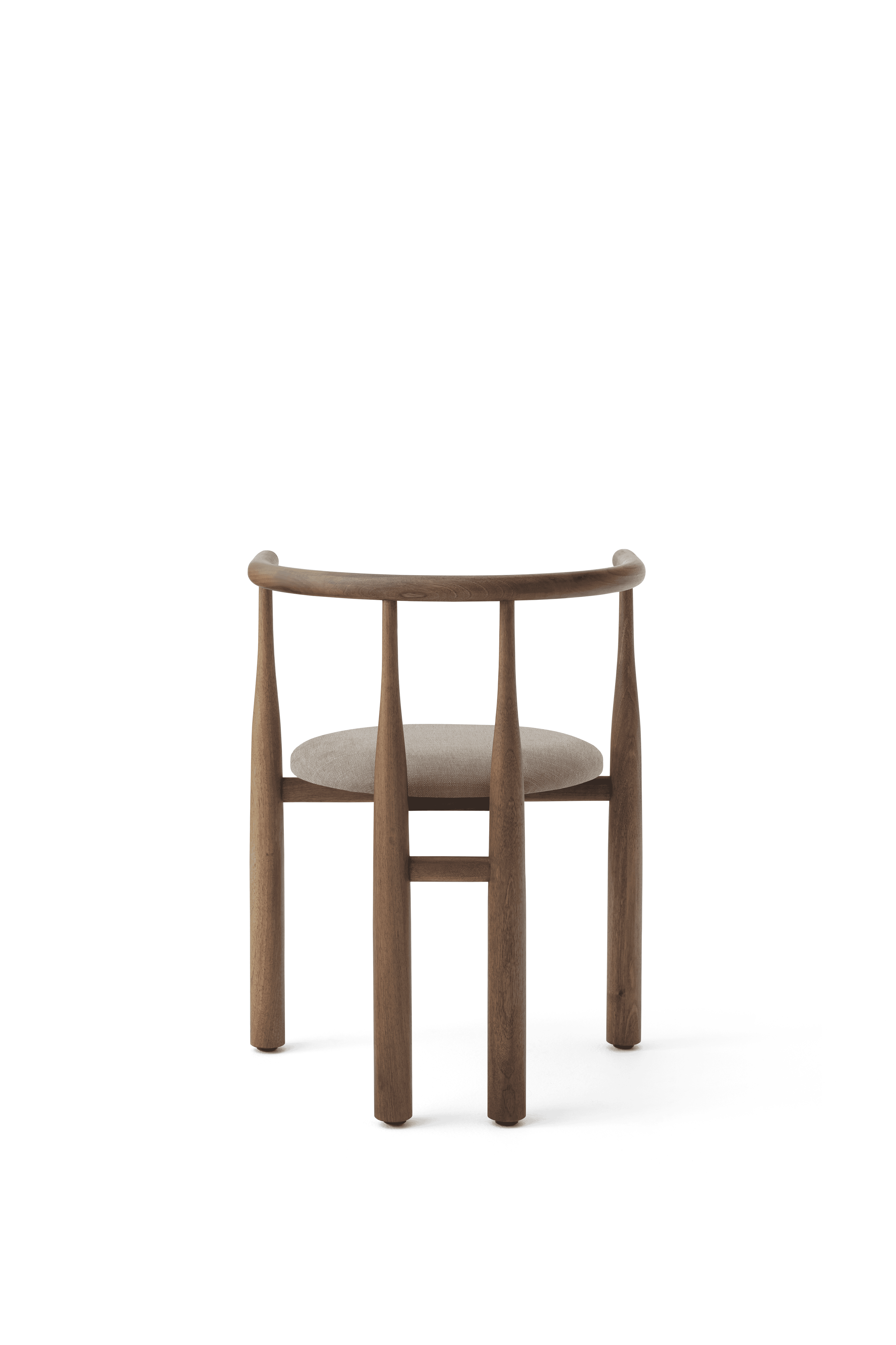 Čalouněné křeslo BUKOWSKI s ořechovým podstavcem