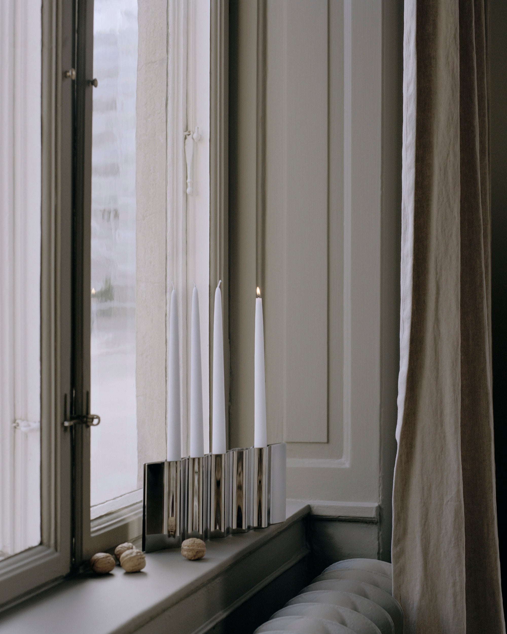 Ocelový svícen RIPPLY