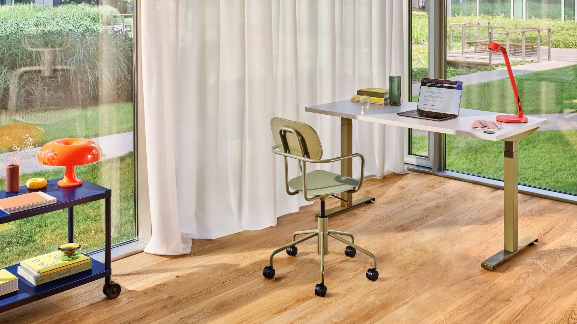 Kancelářská židle NEW SCHOOL bordová s nastavitelným podstavcem