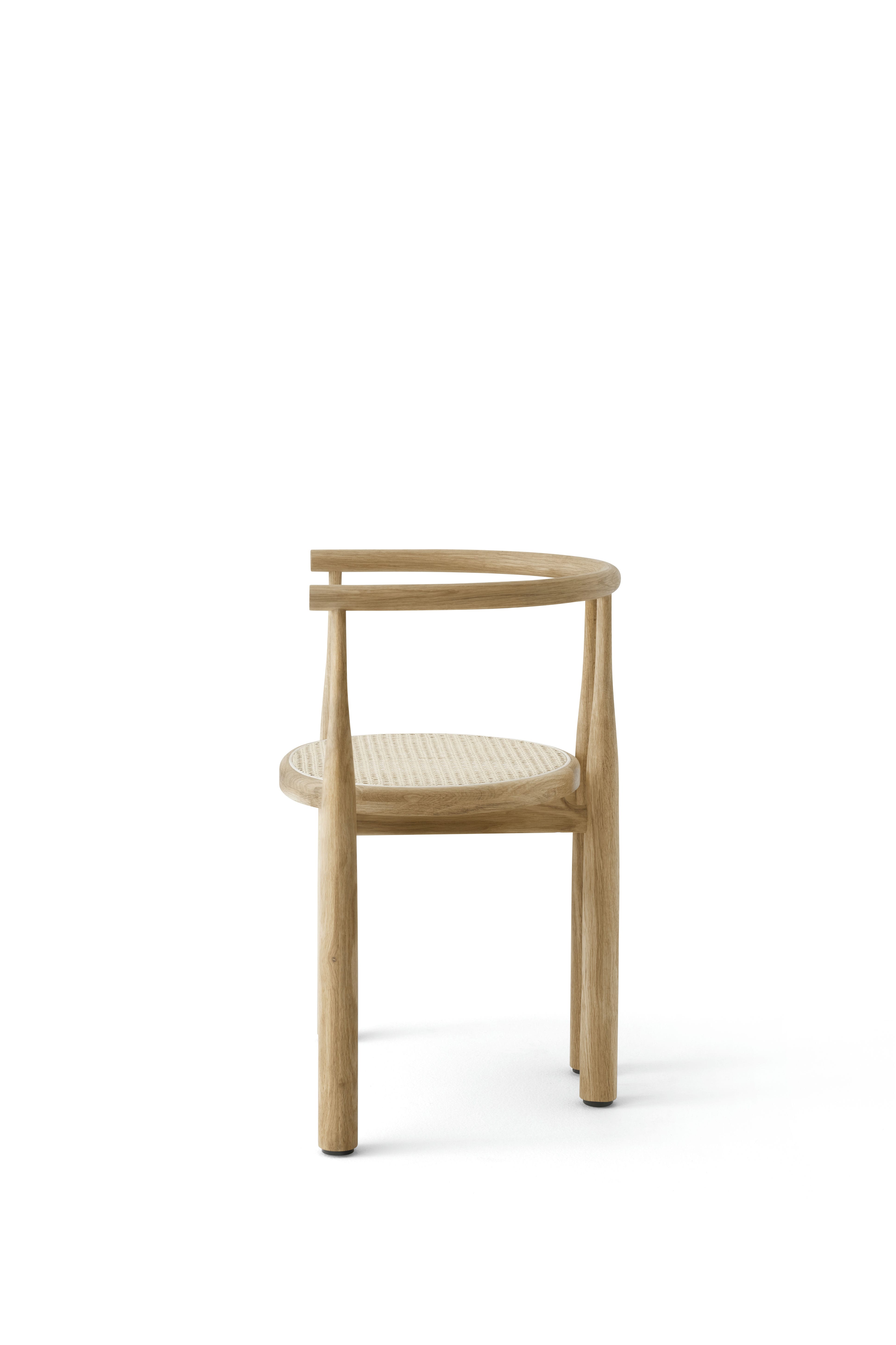 Bukowski chair braided seat with an oak base