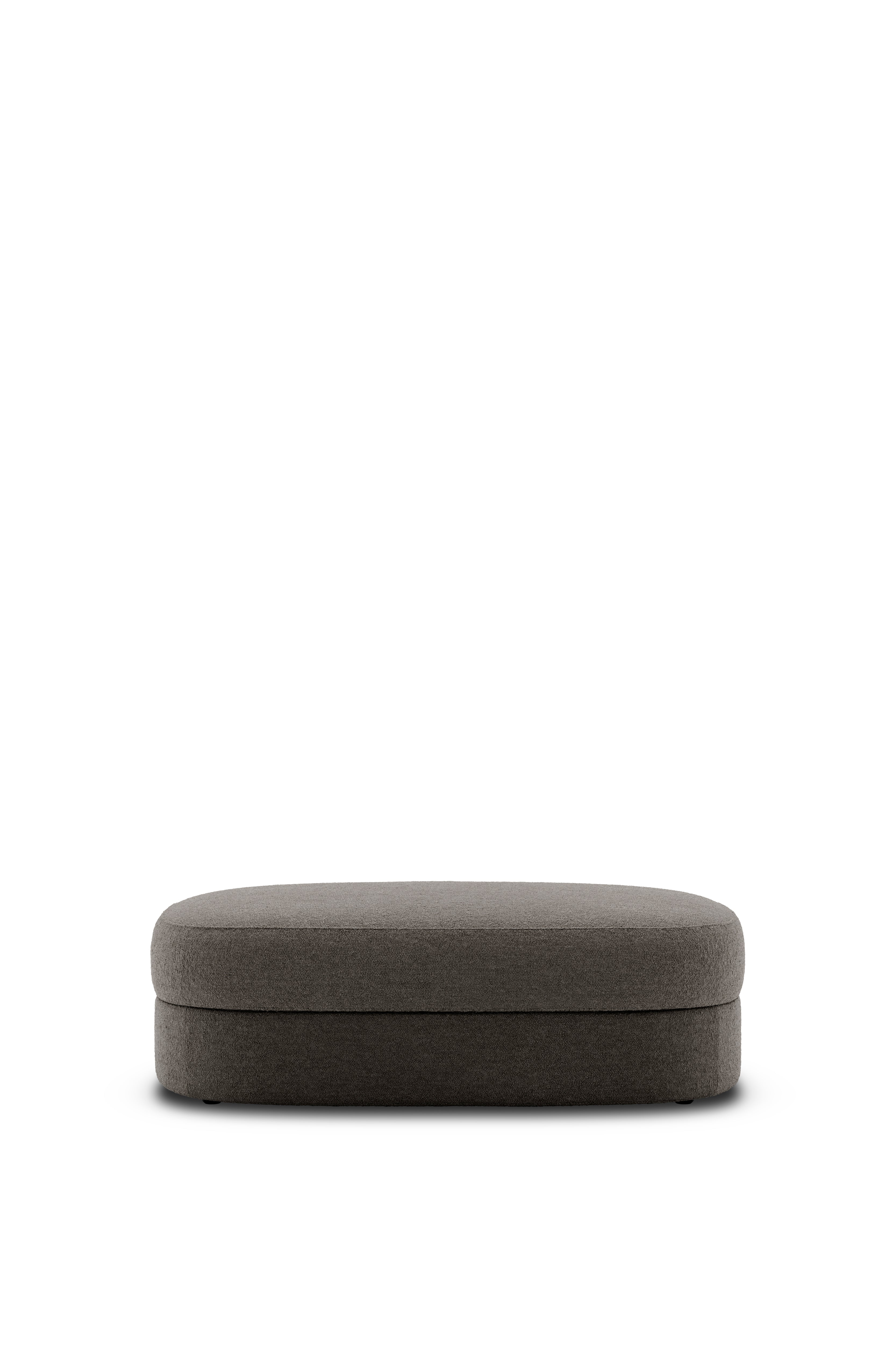 Upholstered pouf