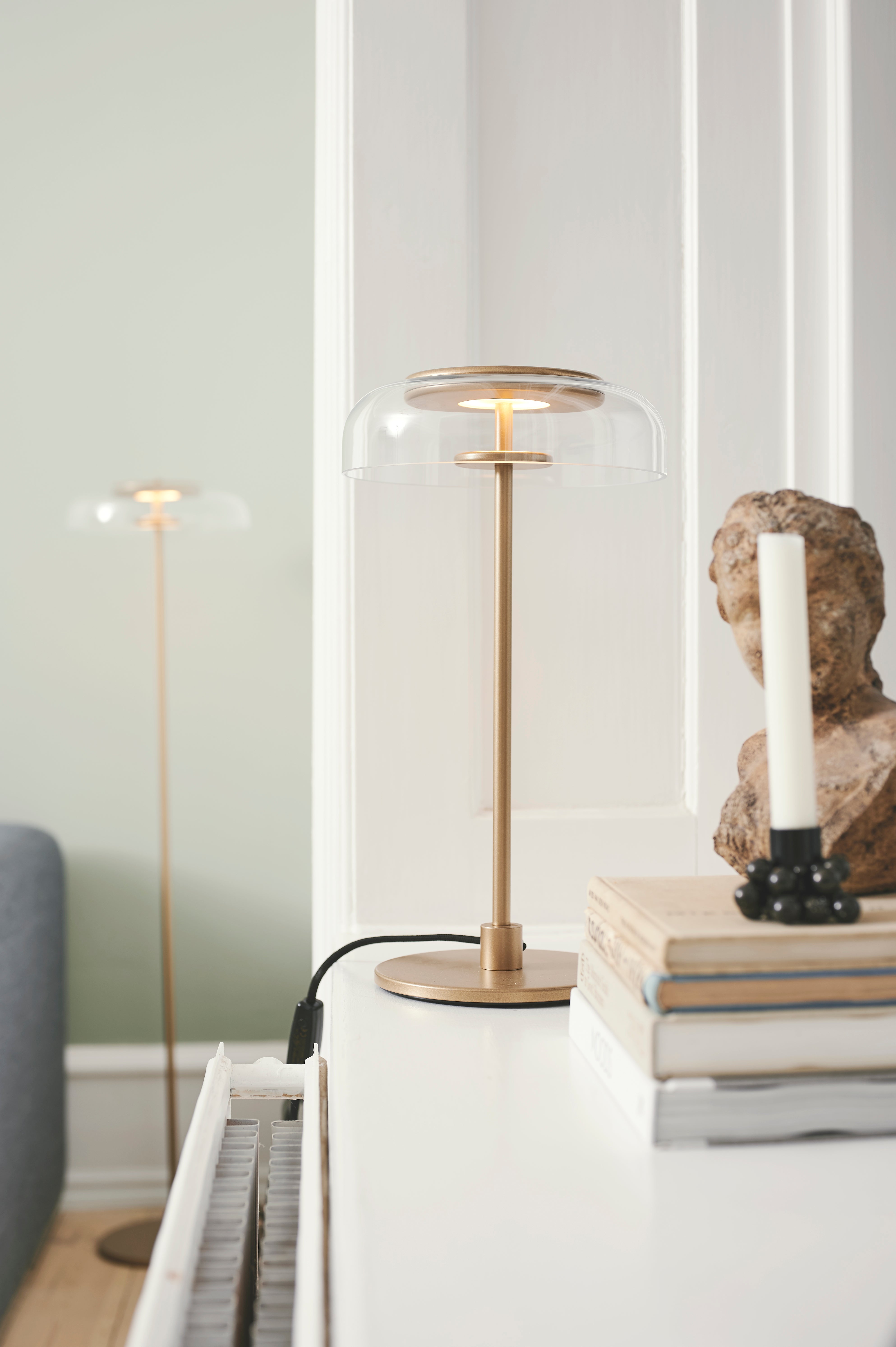 Stolní lampa BLOSSI zlatá s průhledným sklem