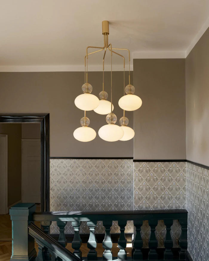 Lampa visící RIZZATTO 6 mosazná s opálovým sklem
