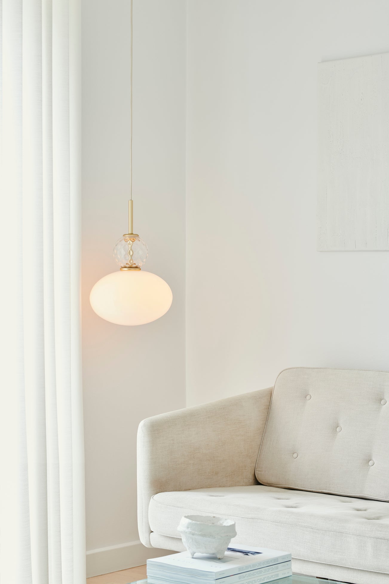 Lampa visící RIZZATTO 32 mosazná s opálovým sklem
