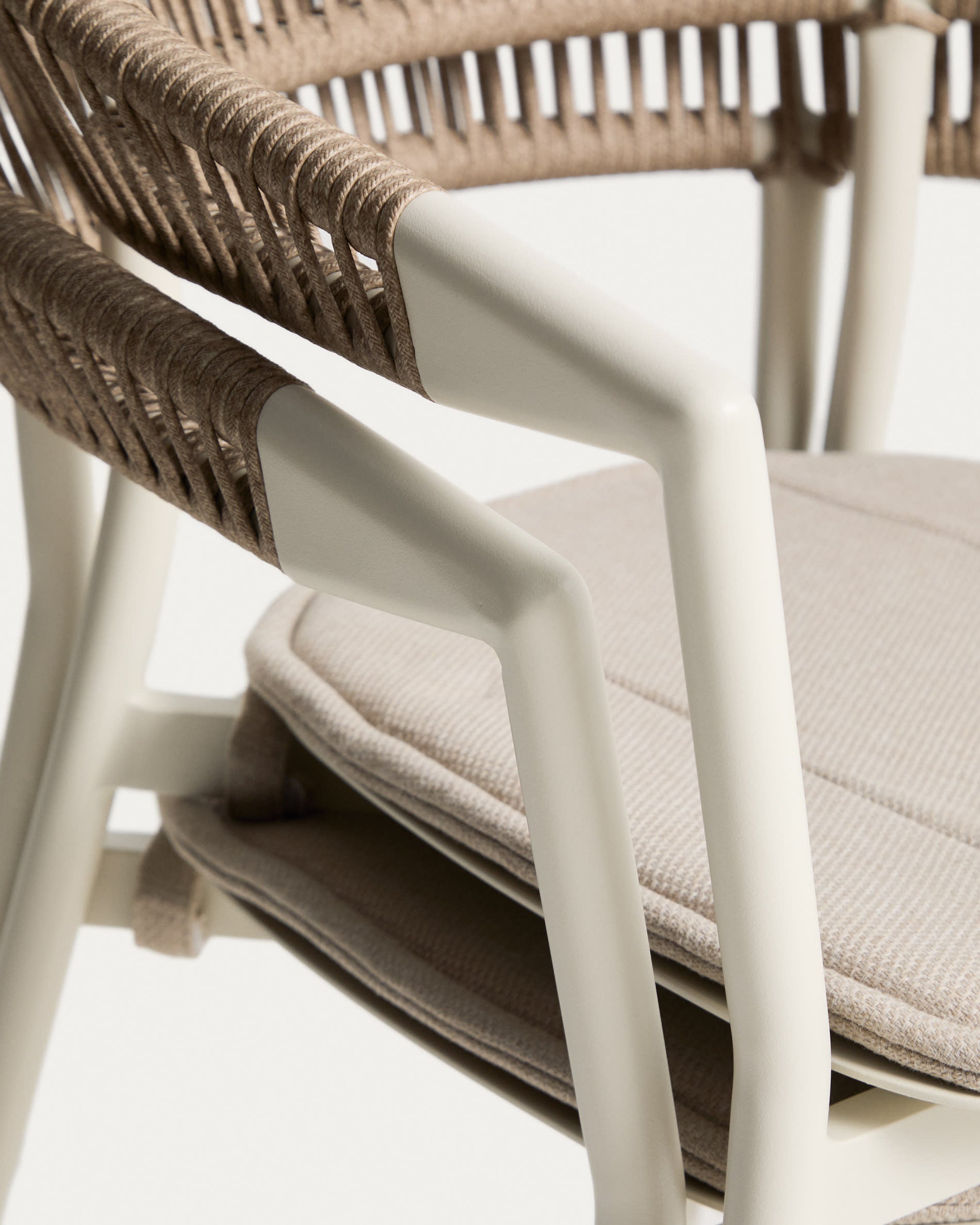 ALIMIA ecru garden chair