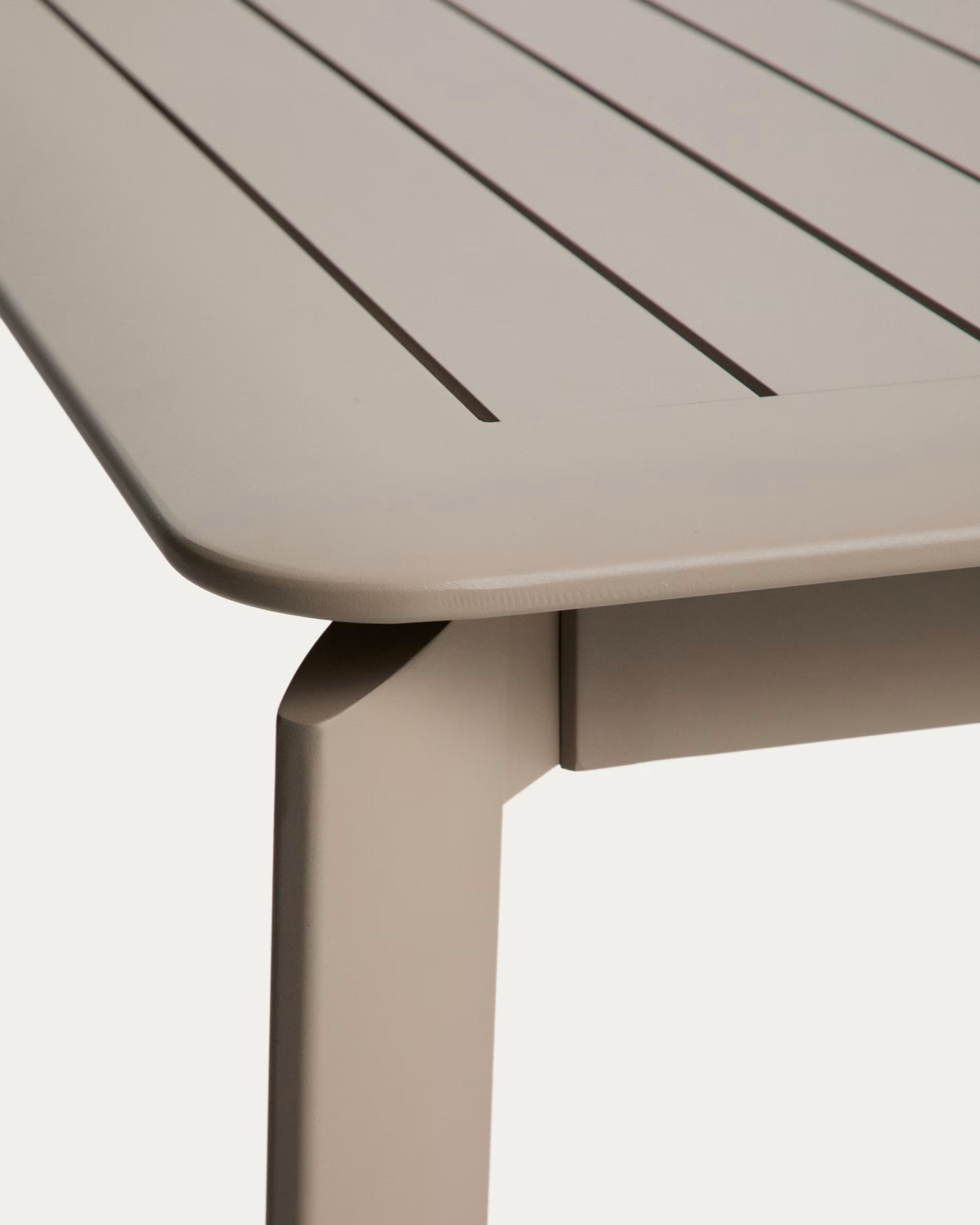 BRELA taupe garden set with aluminum base