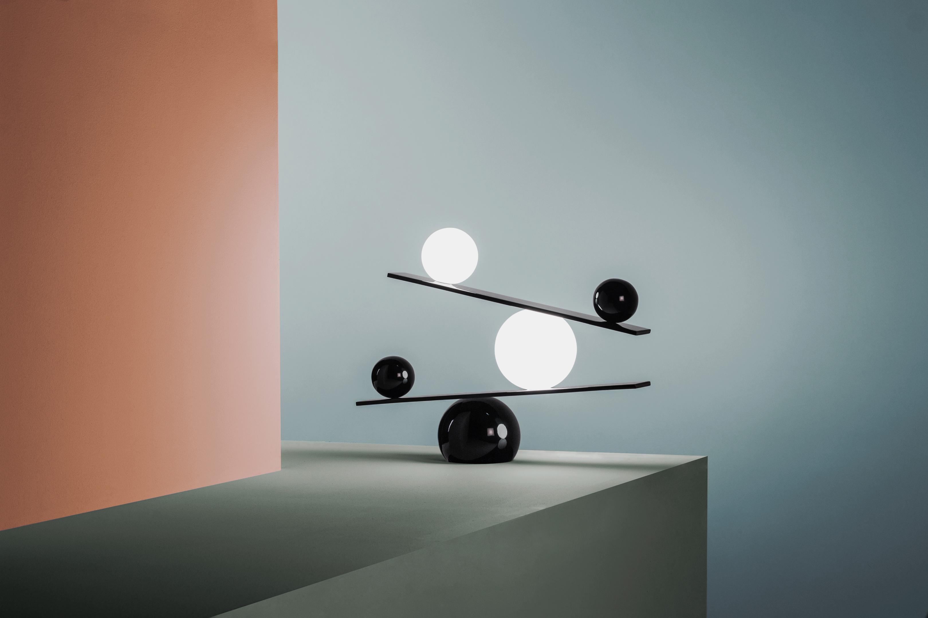 Stolní lampa BALANCE černá