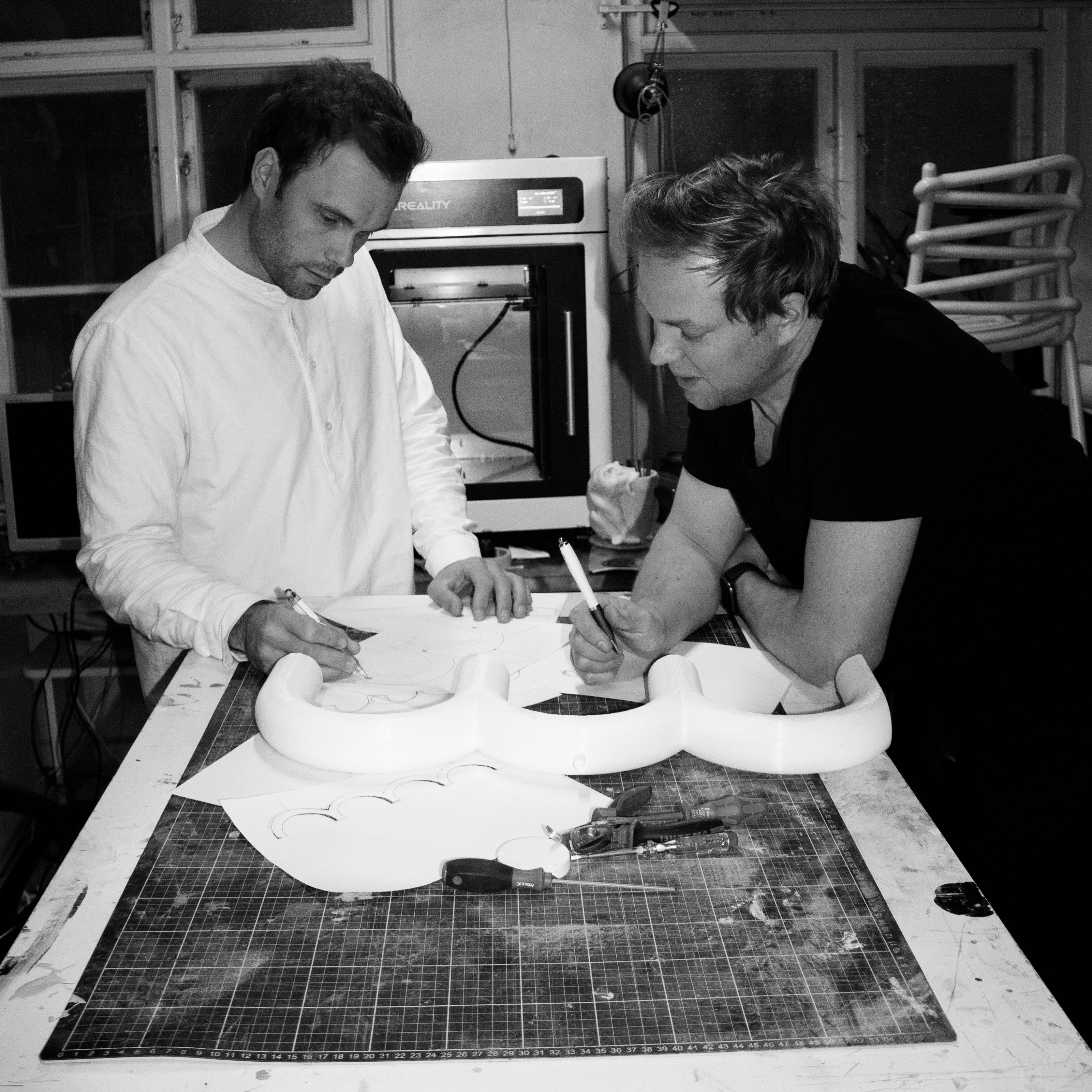 ARCH STRAIGHT white pendant lamp