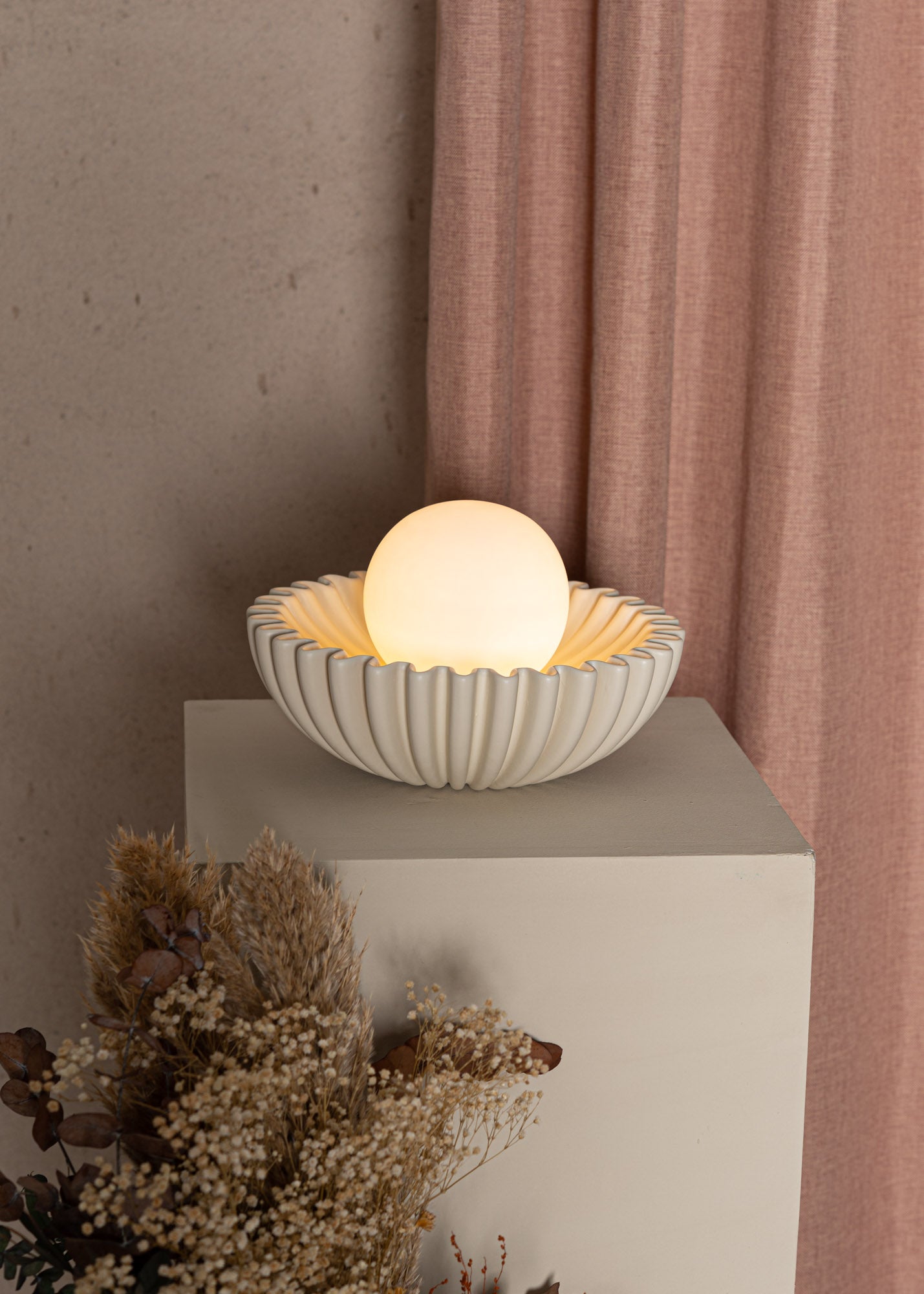 Stolní lampa OSTRO ecru