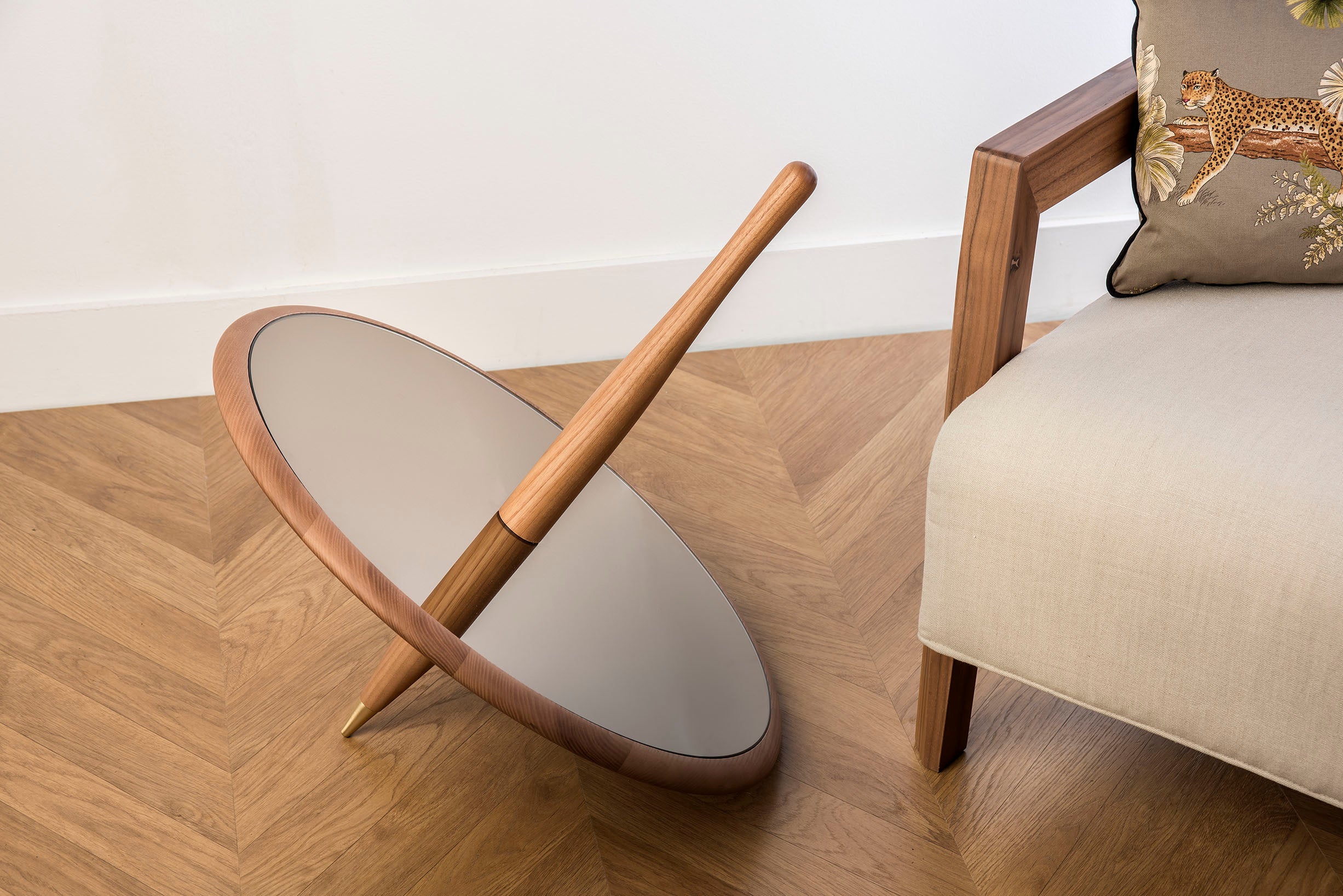 Dekorativní lustr PEONZA ořechové dřevo