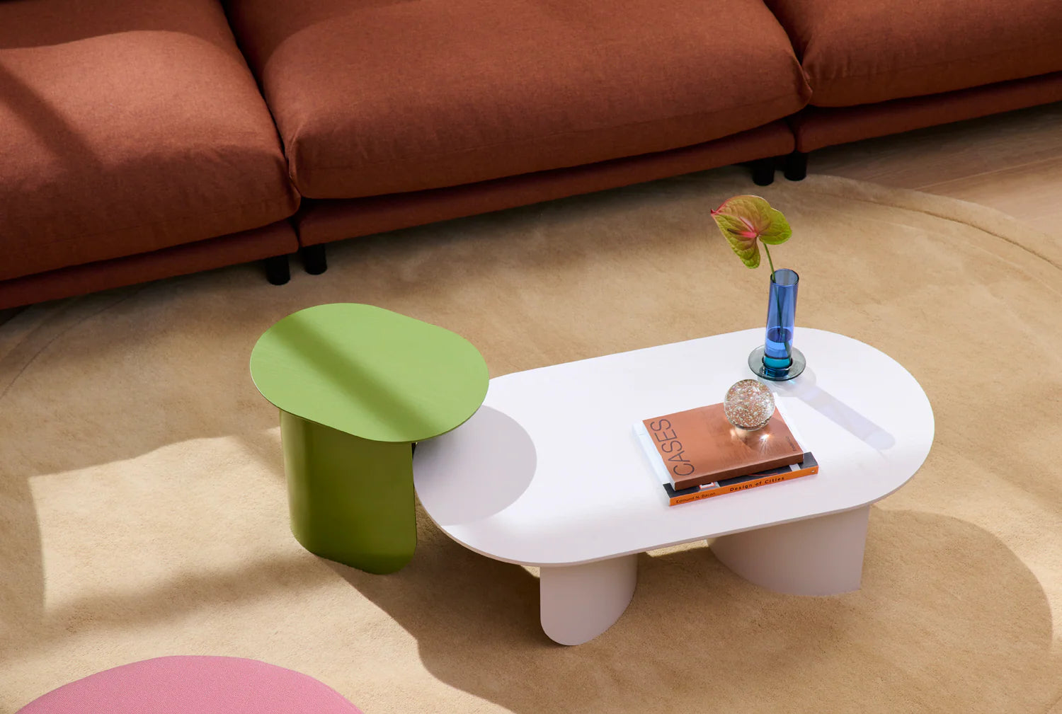 PLATEAU Black Side Table