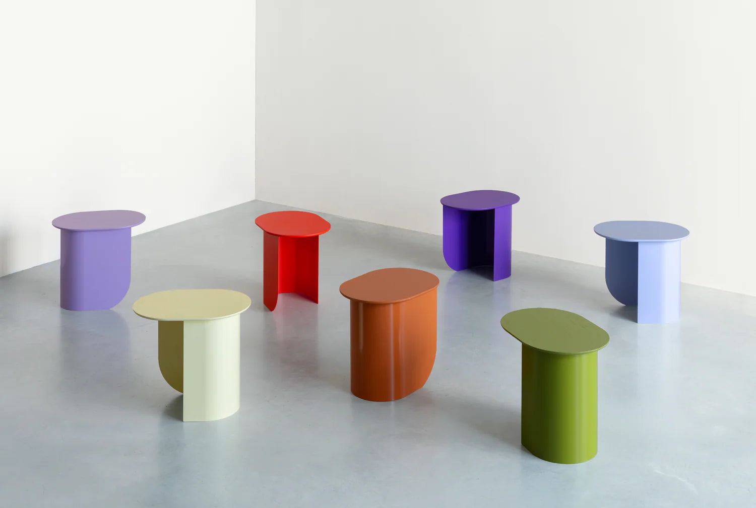 Stolik boczny PLATEAU jasnoniebieski