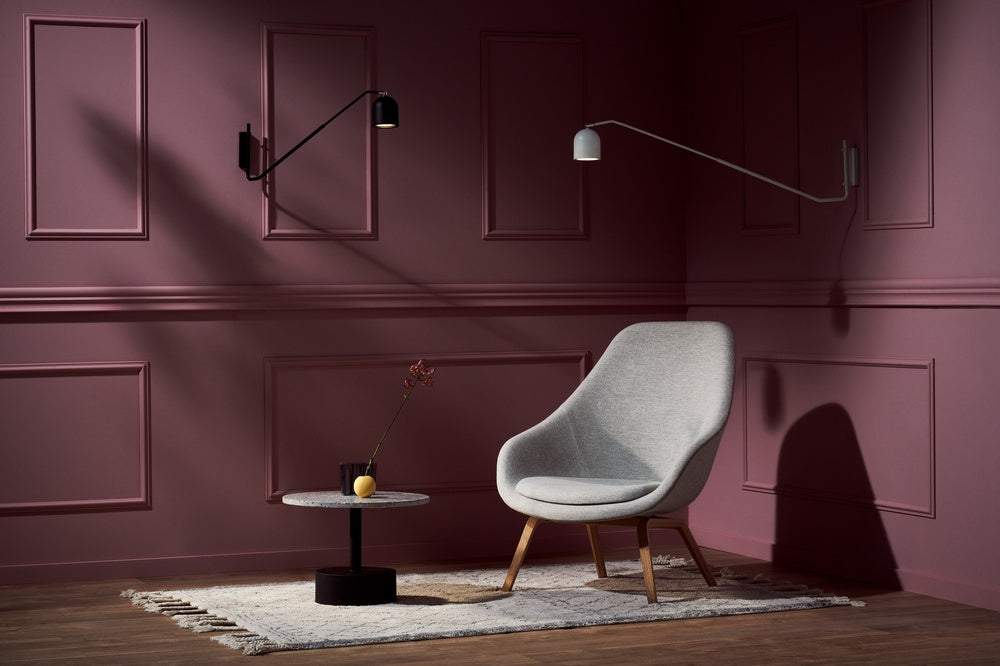 White wall lamp with arm PURO