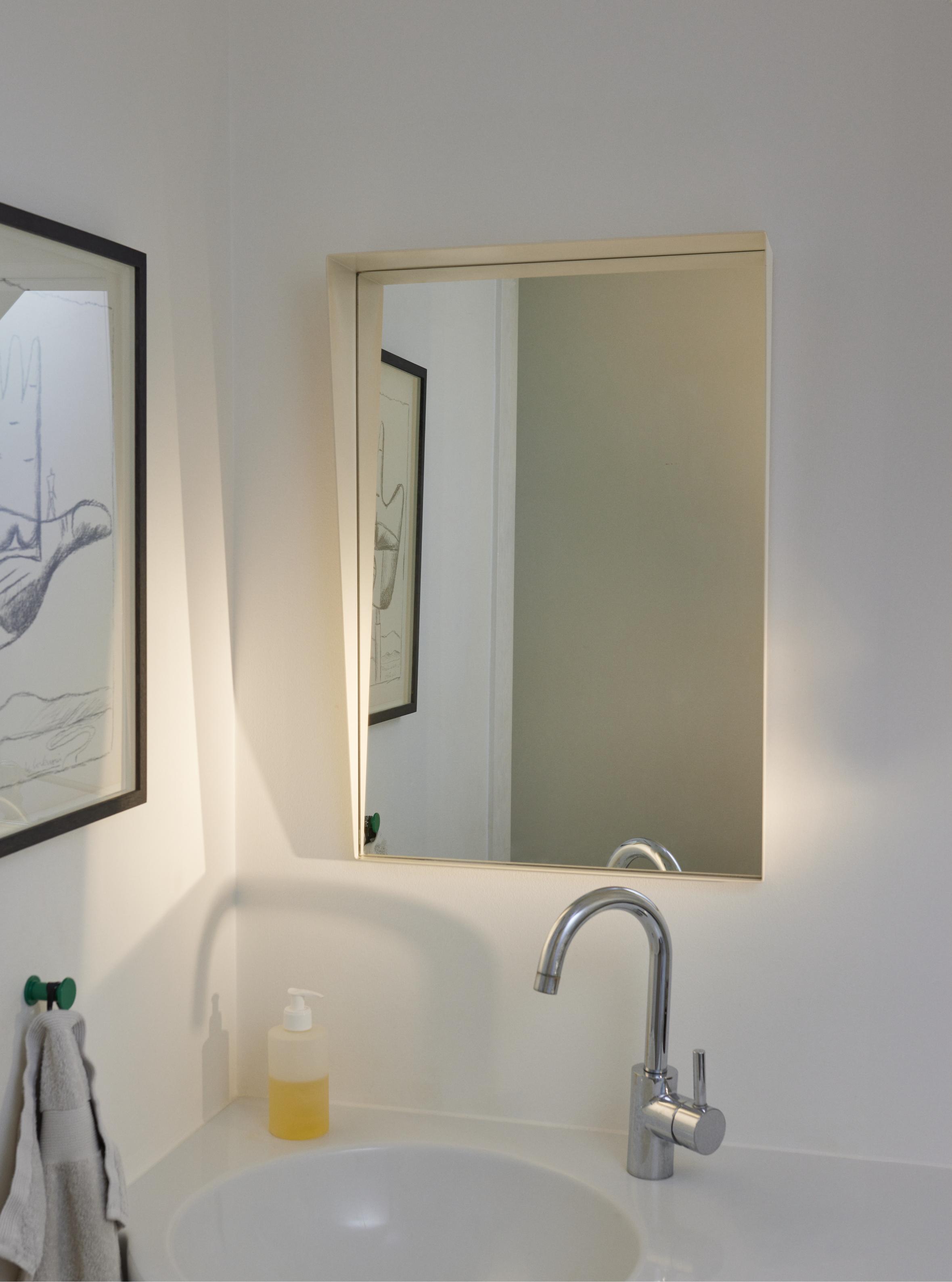 BEAK wall mirror beige