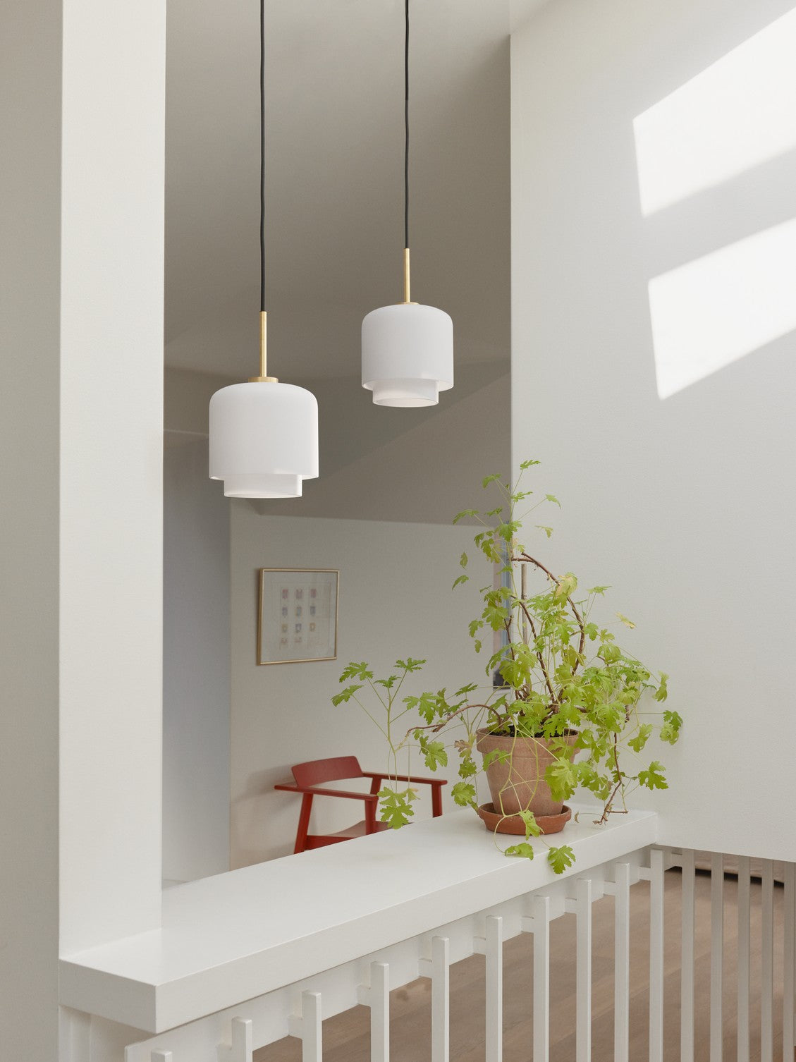 MEGUMI pendant lamp white with brass finish
