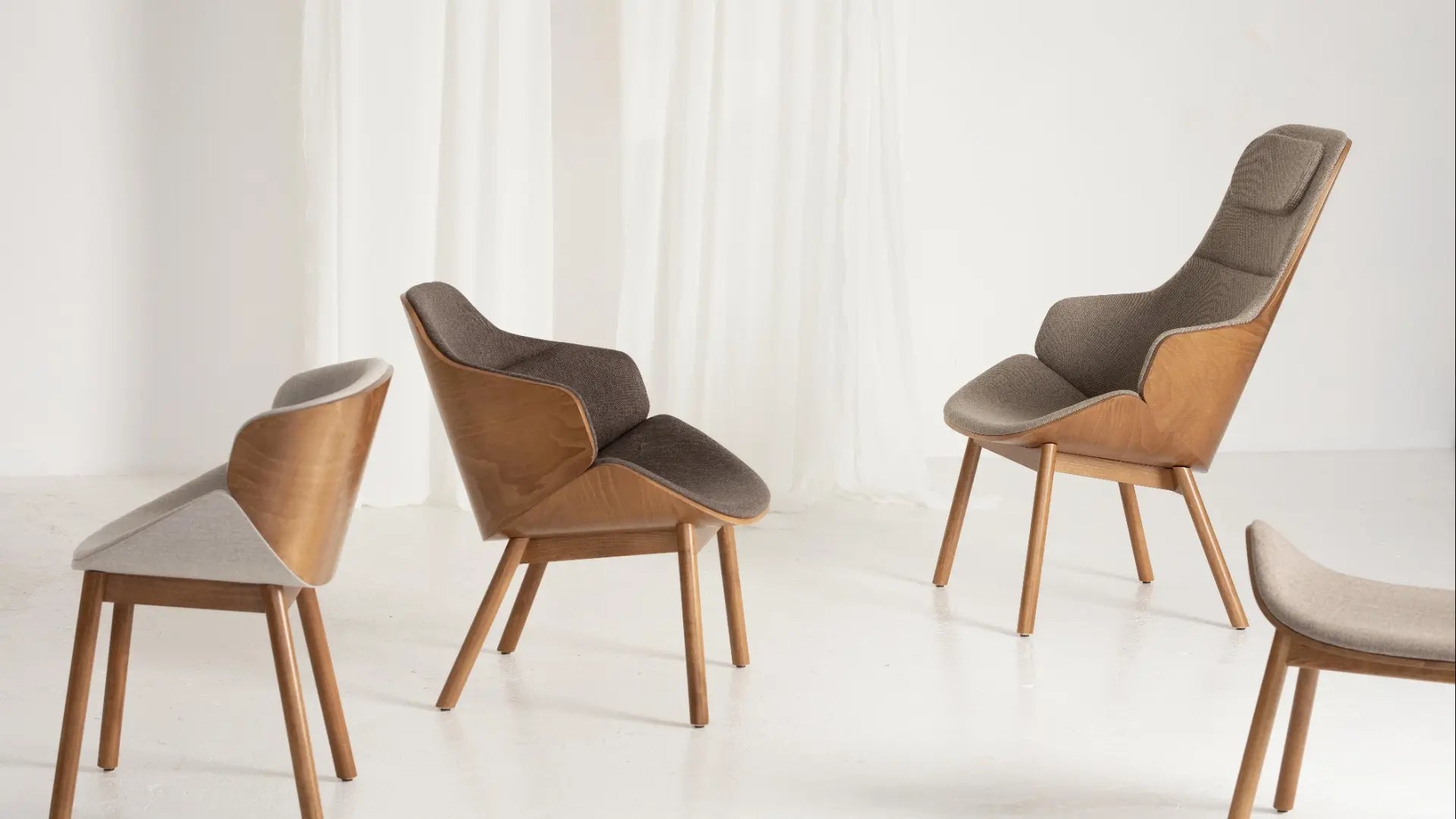 Křeslo ARIA M-5350 čalouněné