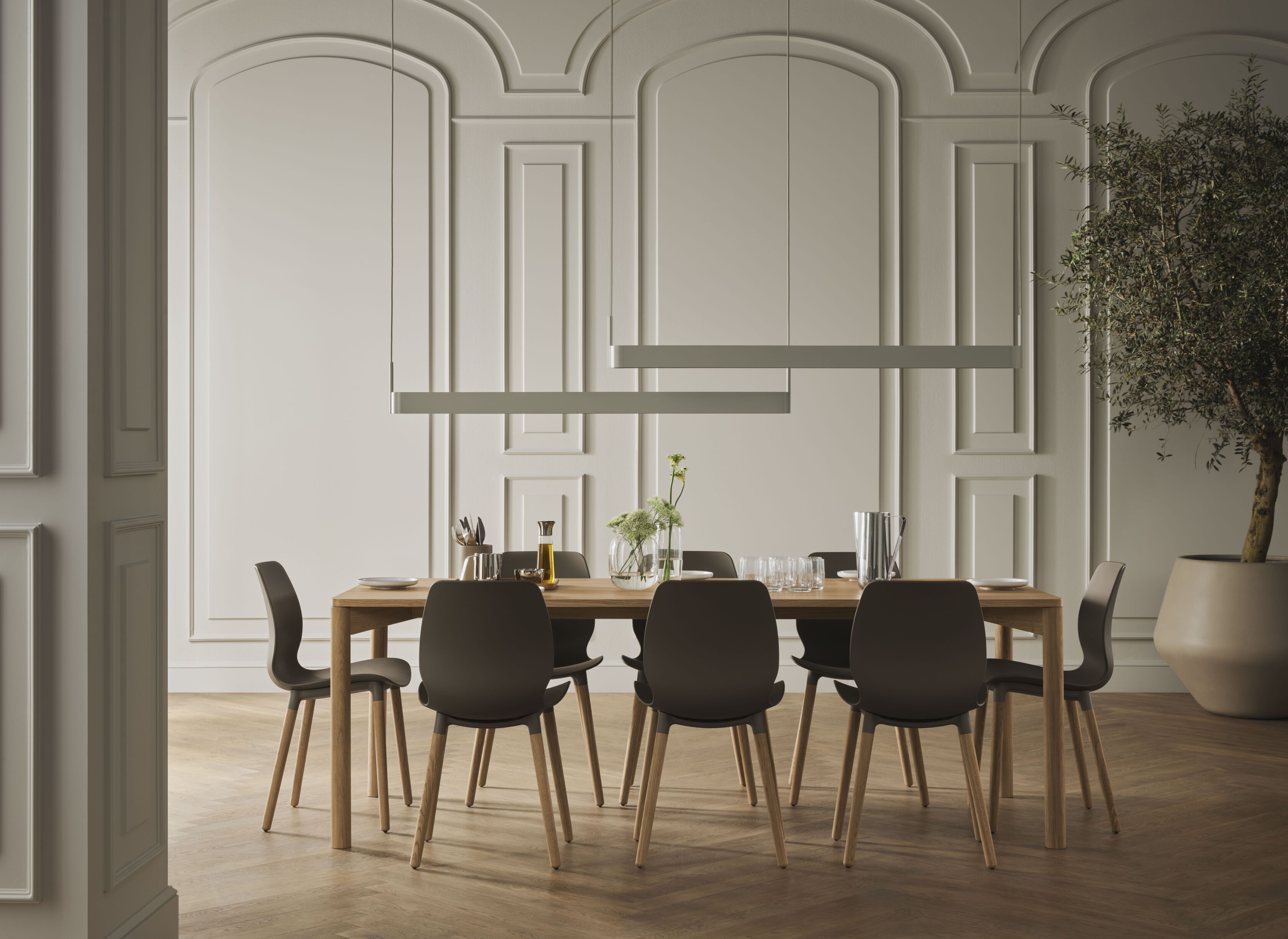 Rozkládací stůl PANA s podstavou z bělěného dubového dřeva