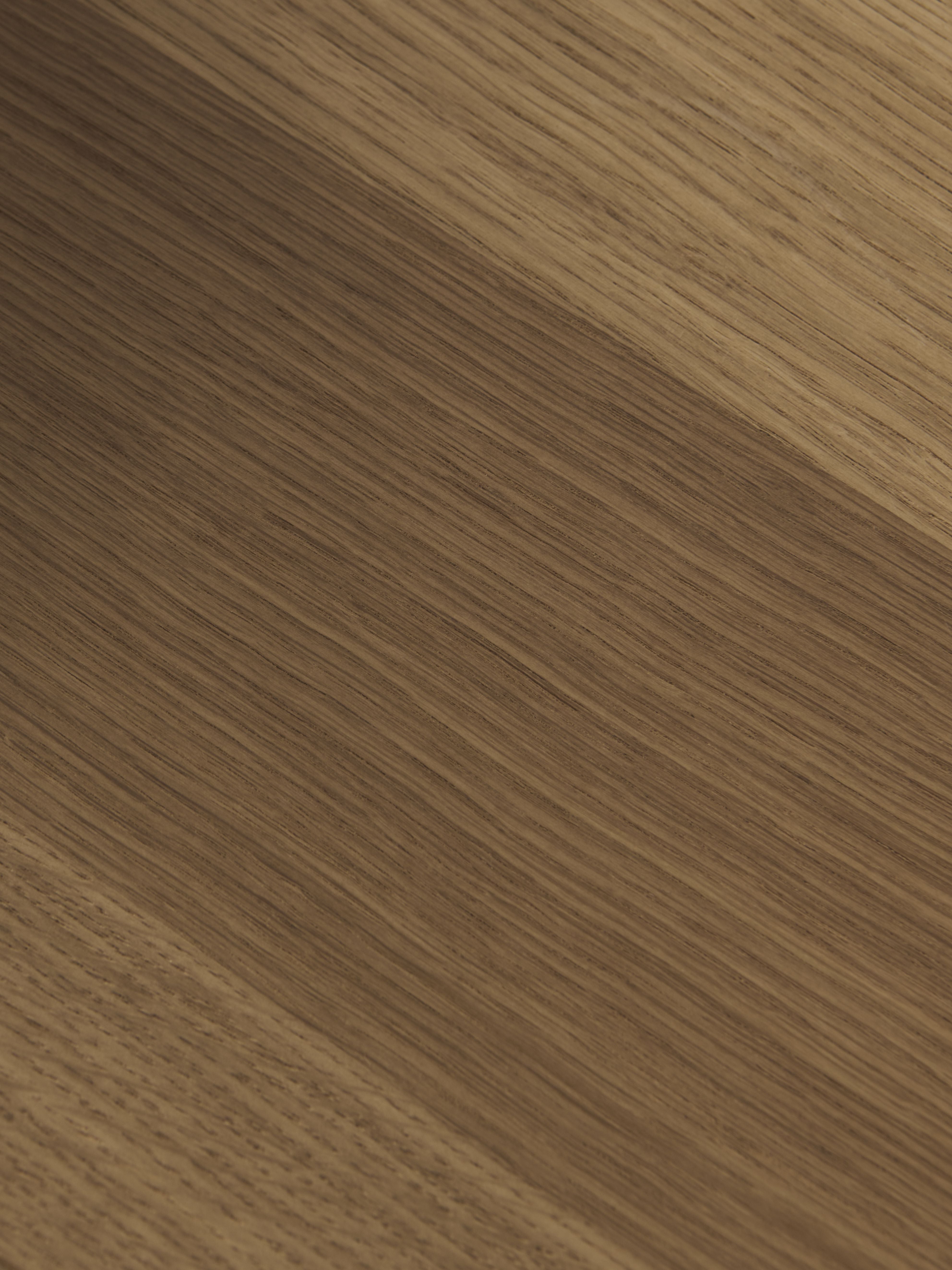 Rozkládací stůl PANA s dubovou základnou