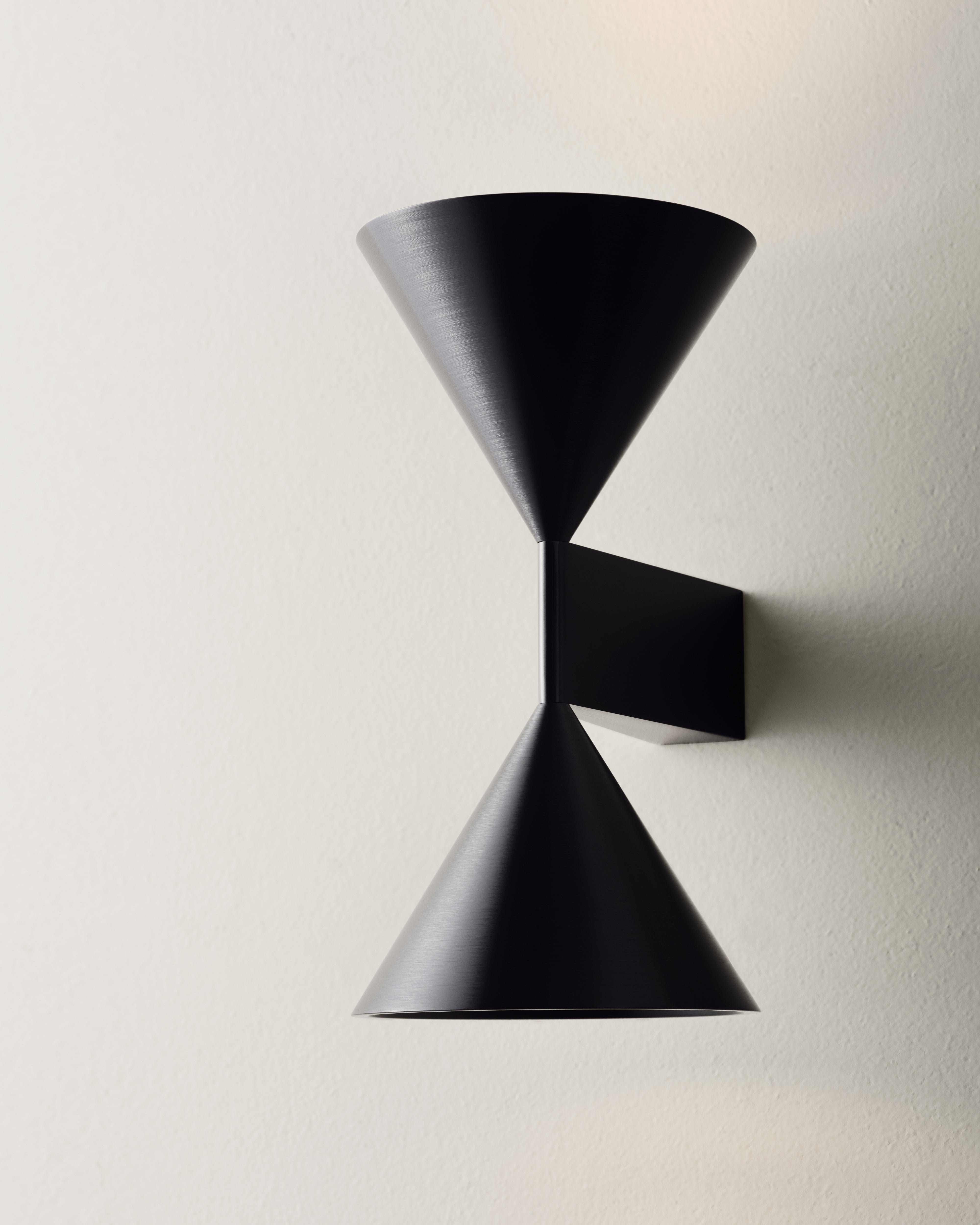 Nástěnná lampa APOLLO GRAND černá
