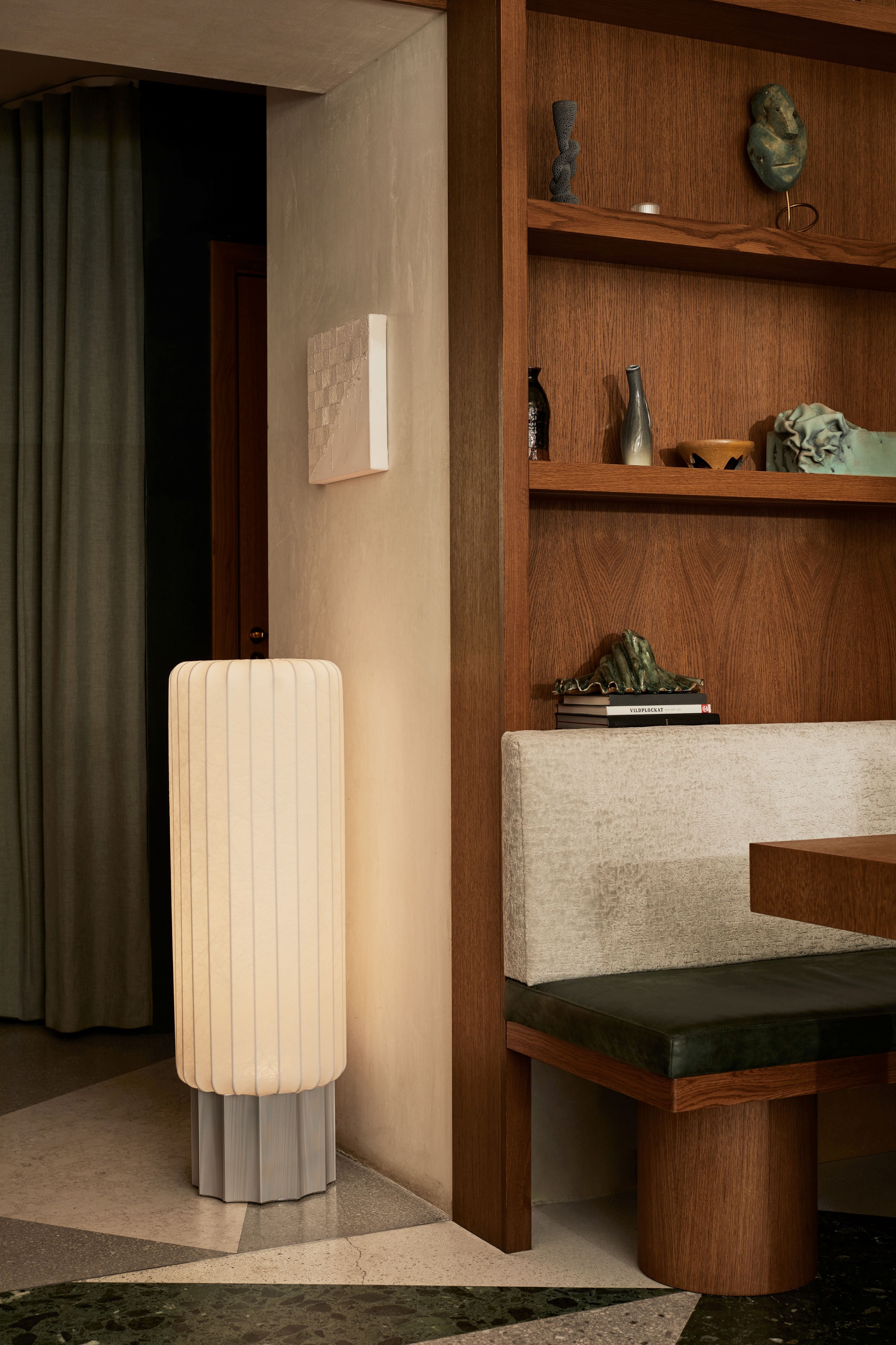 METER aluminum floor lamp