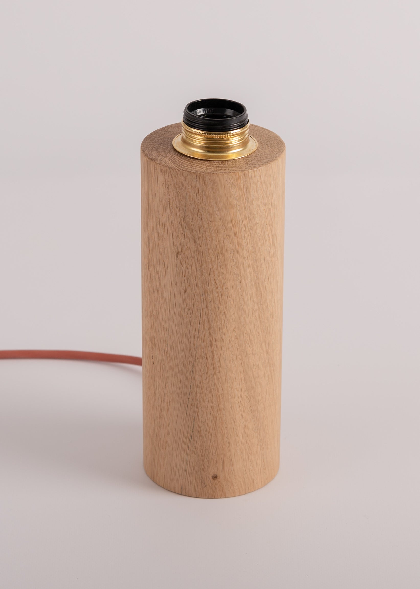 Stolní lampa PIPITO z dubového dřeva