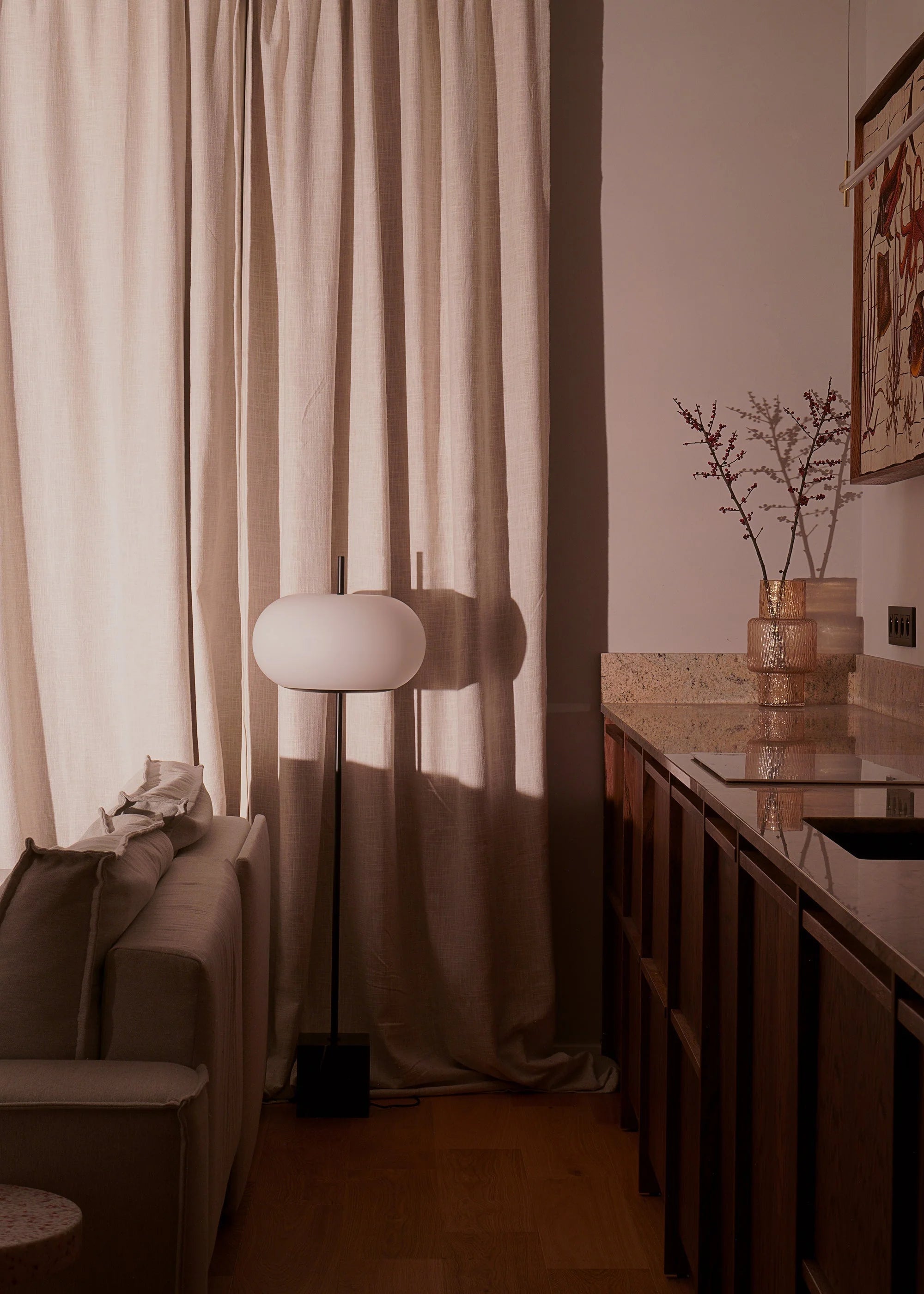 PIU Floor Lamp Black Marble - Display Model