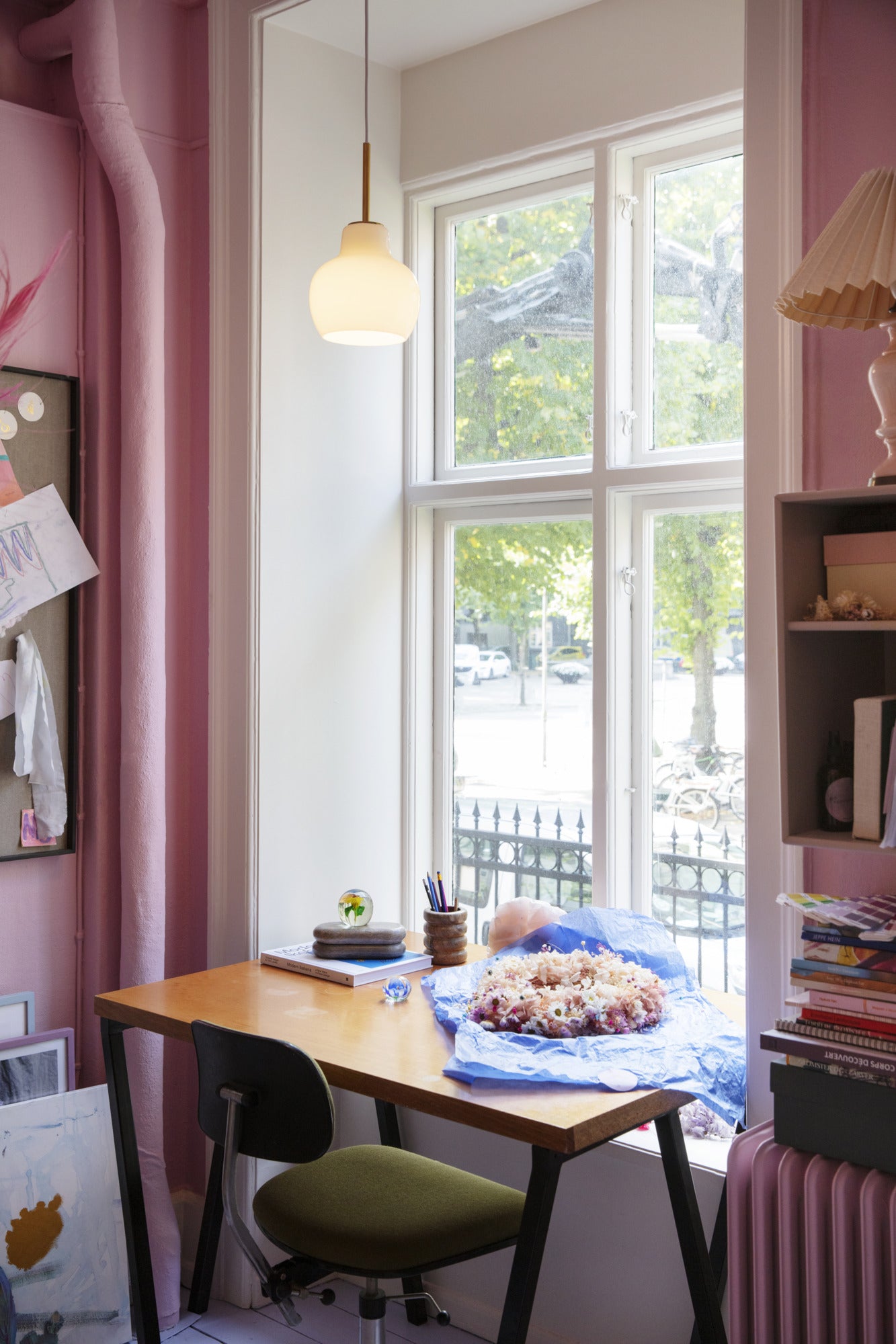 Závěsné svítidlo VL RING CROWN 1 bílé s mosazným povrchem