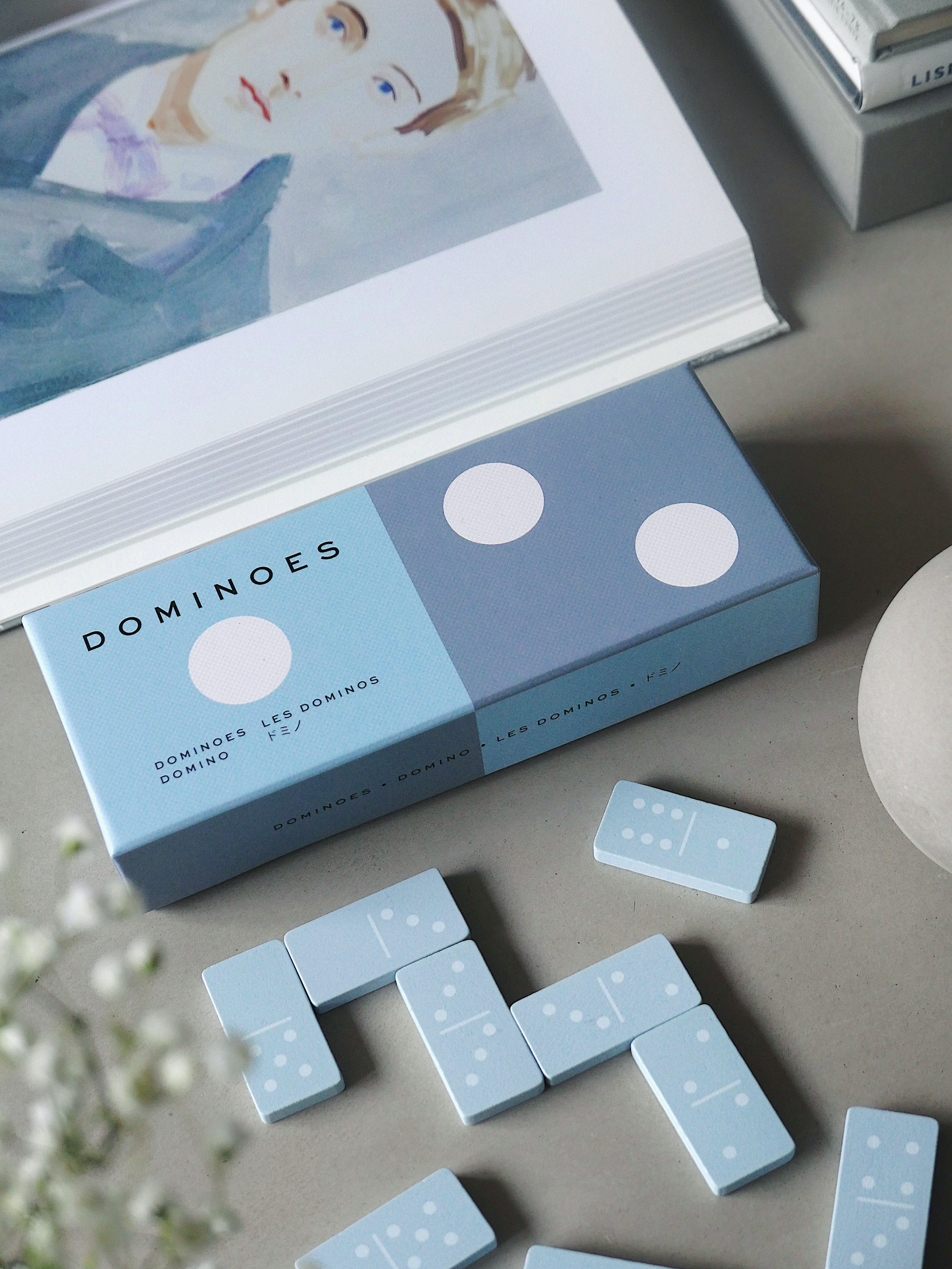 Šedá DOMINO s modrou