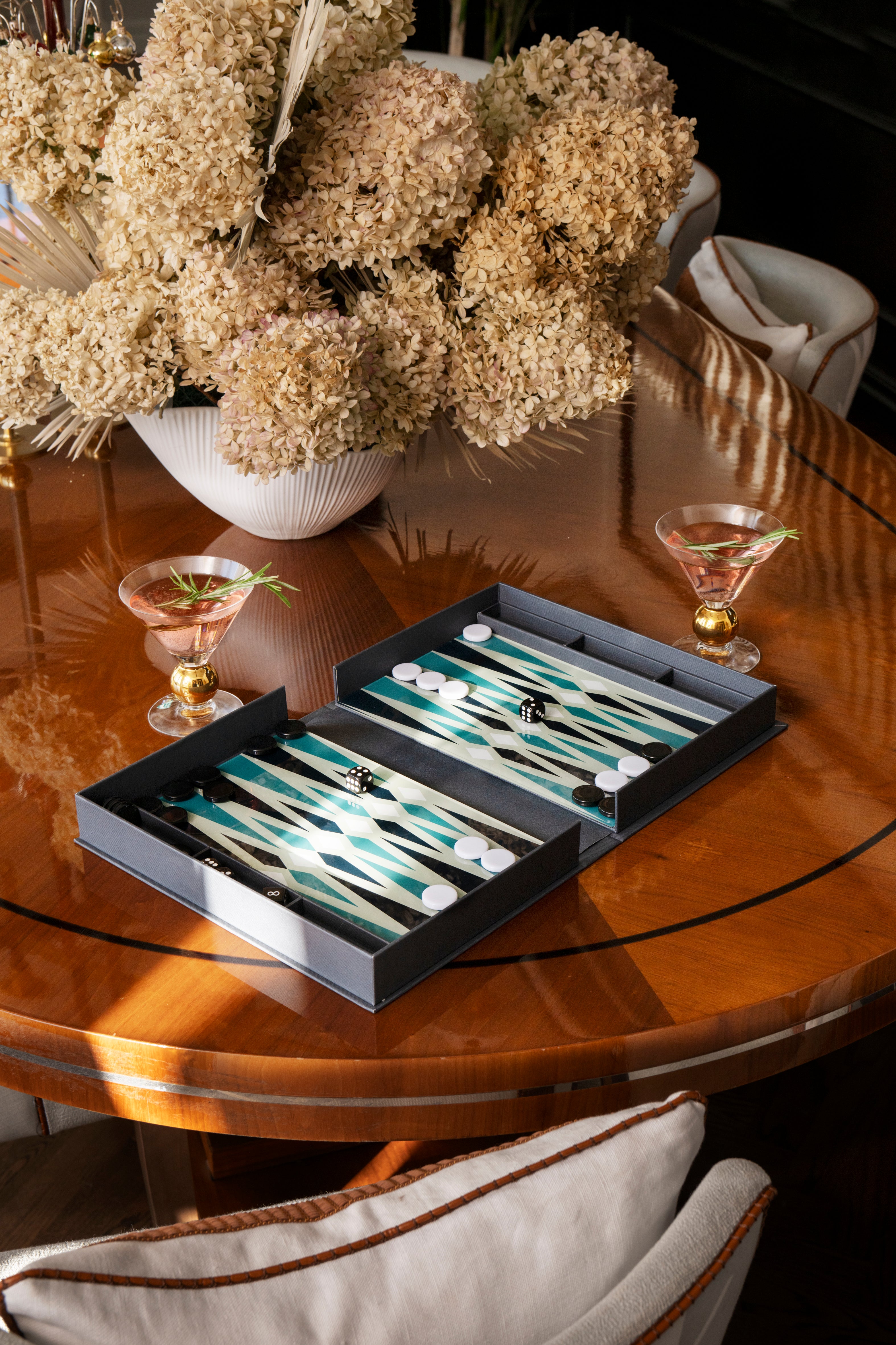 Sada na hru v backgammon BACKGAMMON CLASSIC šedá