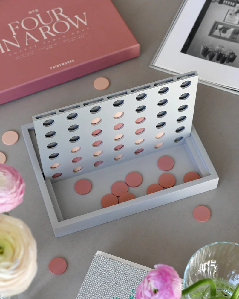 Strategická hra ČTYŘI V ŘADĚ růžová